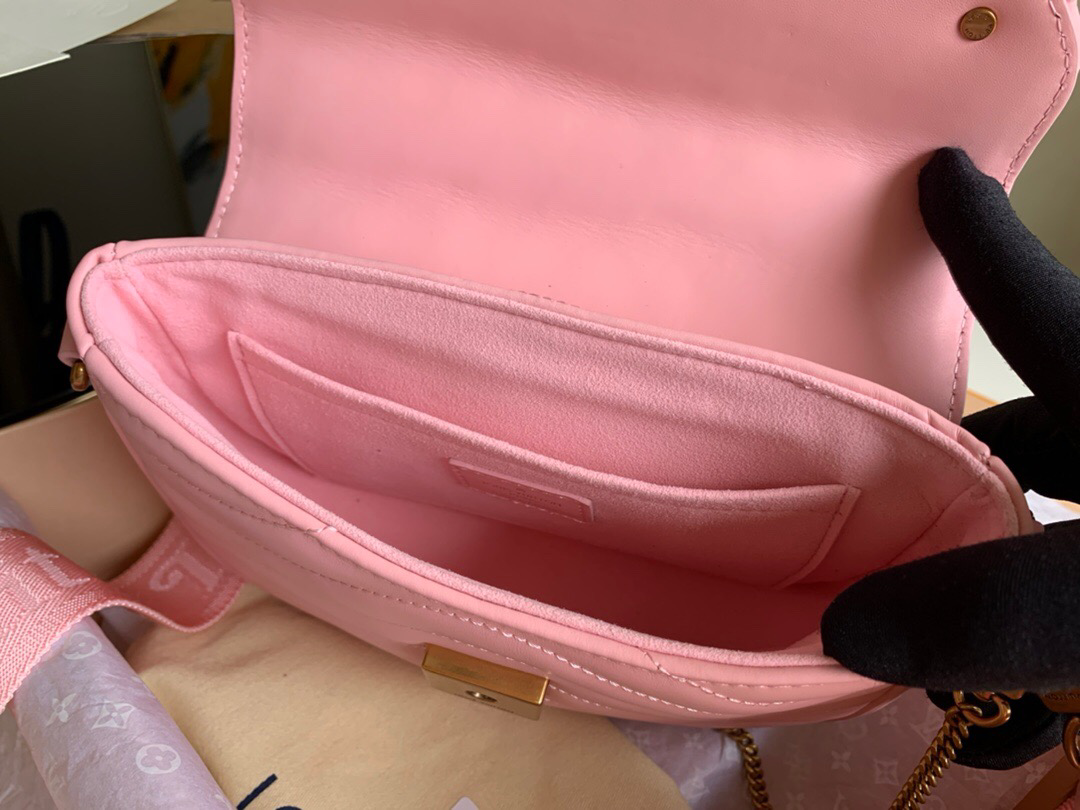 L0*is V*t0n NEW WAVE MULTI-POCHETTE M56468