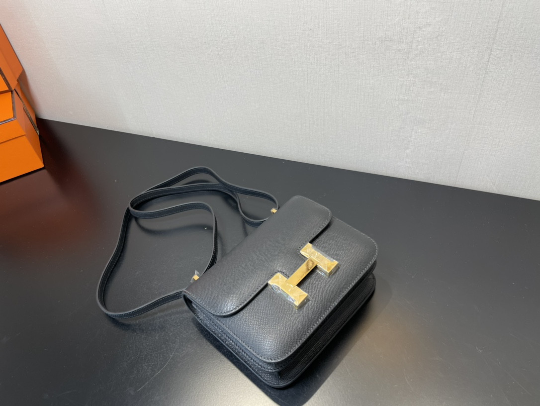 H**mes Constance 24 Black Epsom 9.4" x 5.9" x 3"