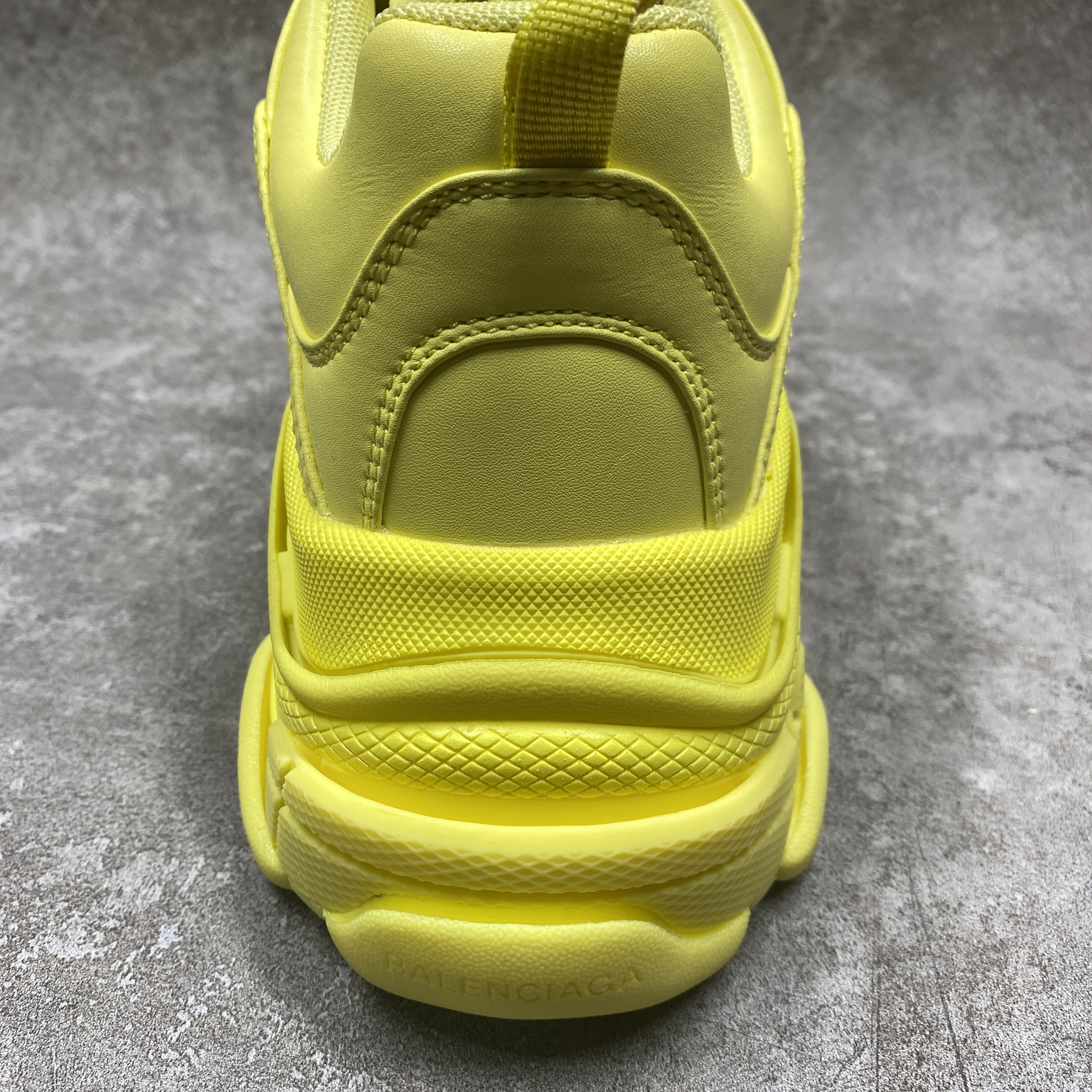 Balenciga Triple S Light Yellow