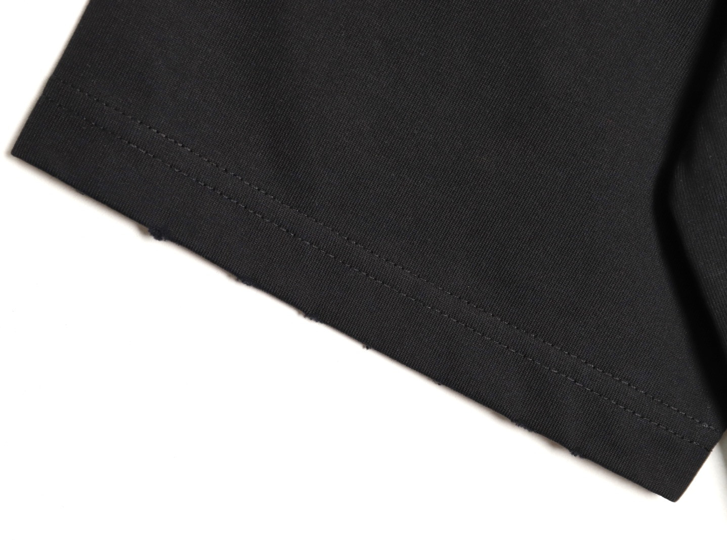 Ch**me He**ts 25SS Short-sleeved T-shirt