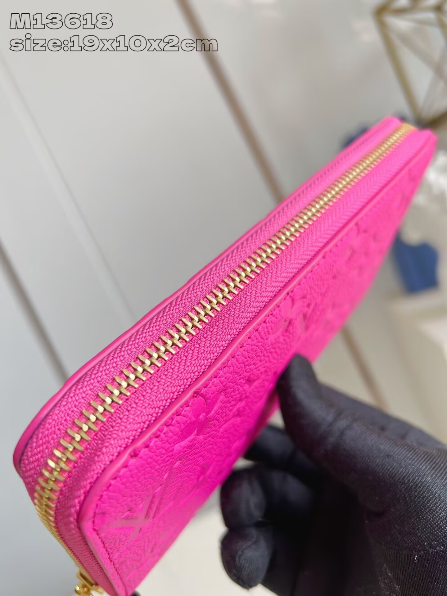 LV x TM Zippy Wallet M13618 19x10x2cm