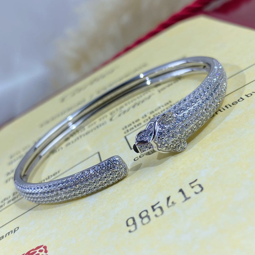 Ca*t*er Hand-set diamond thin half diamond leopard Bracelet