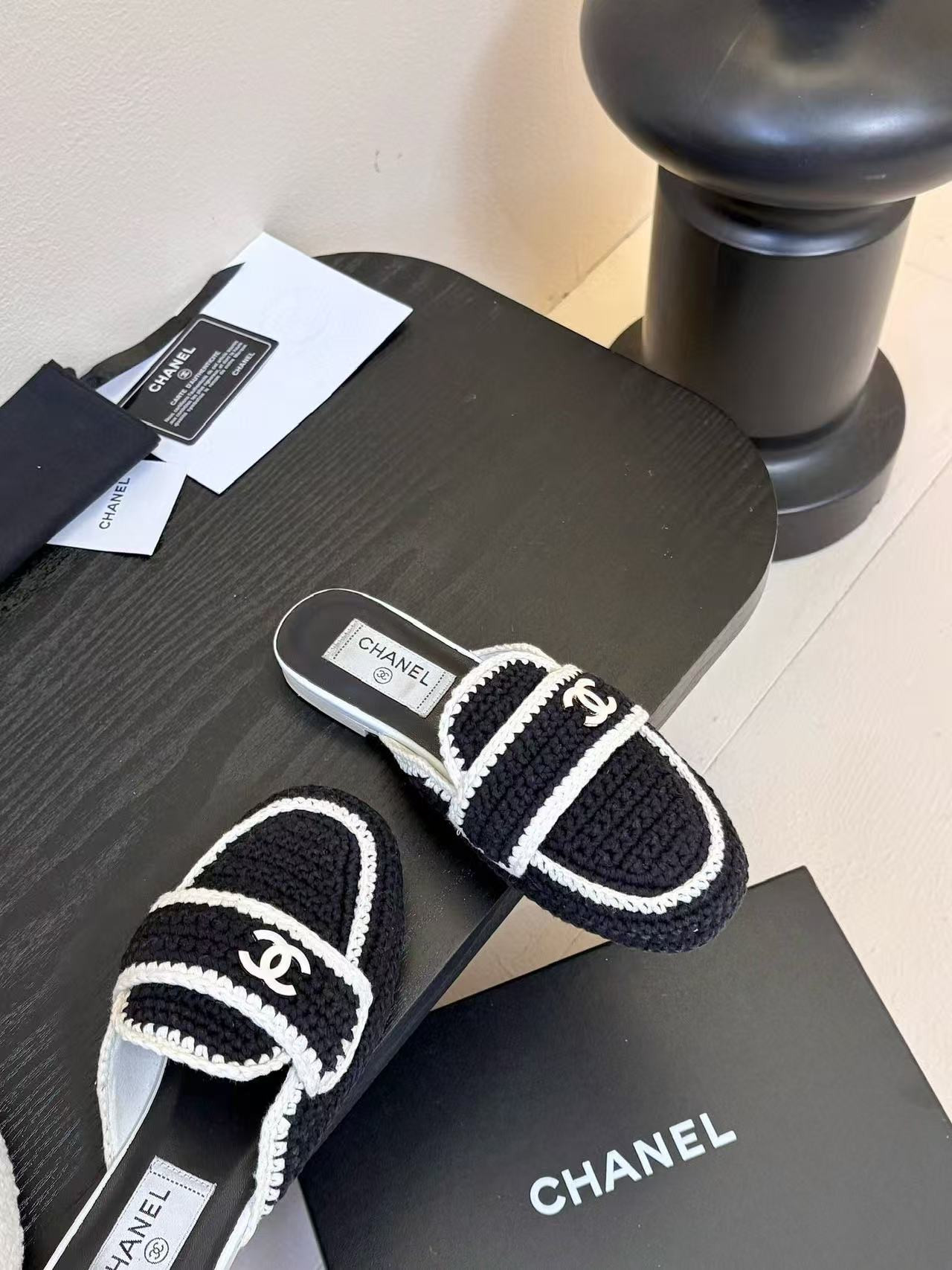 UA Ch*el Slides