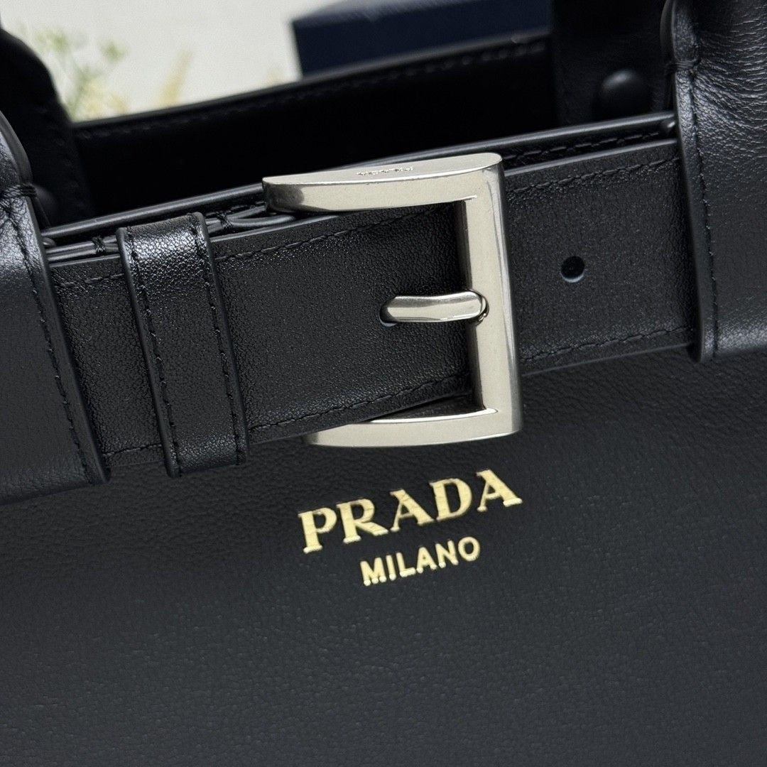 Pra*a Buckle leather bag with belt Black 25x35x14cm