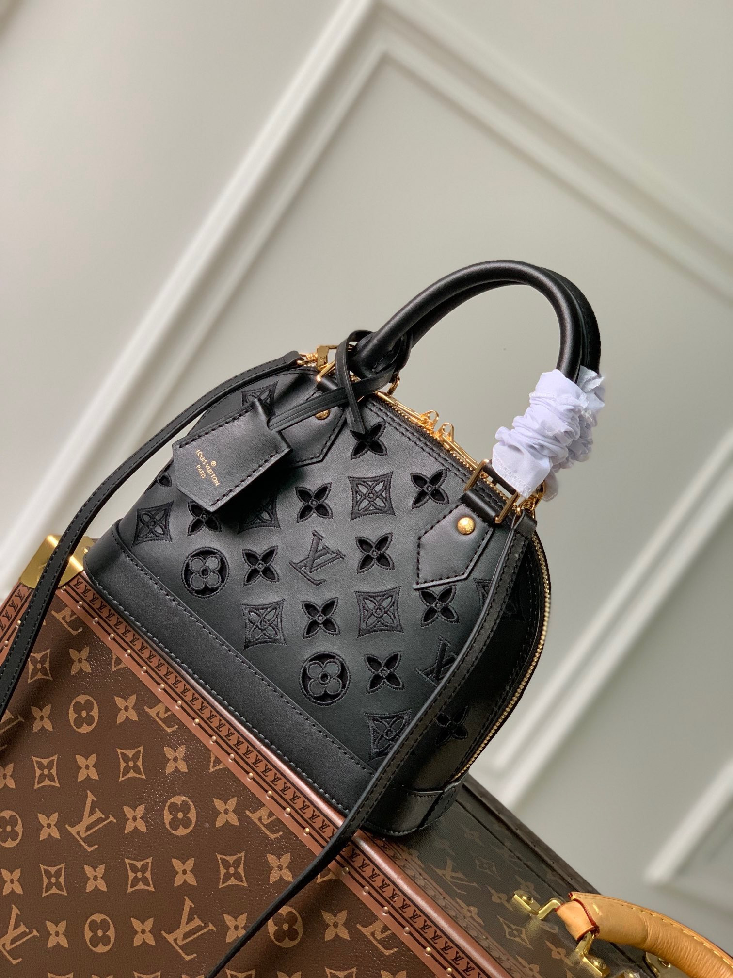 LV ALMA BB M22878