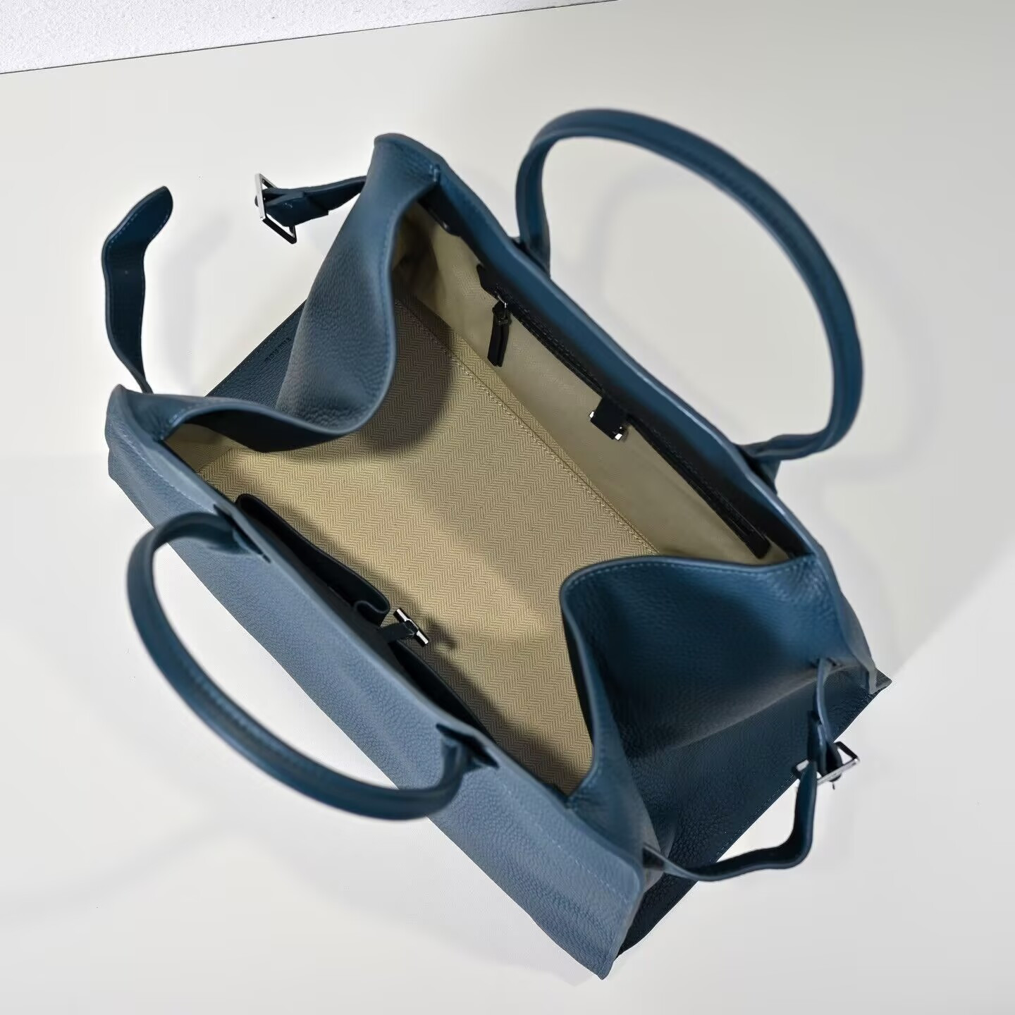 T*e R0w MARGAUX 15 38.5x16x30cm