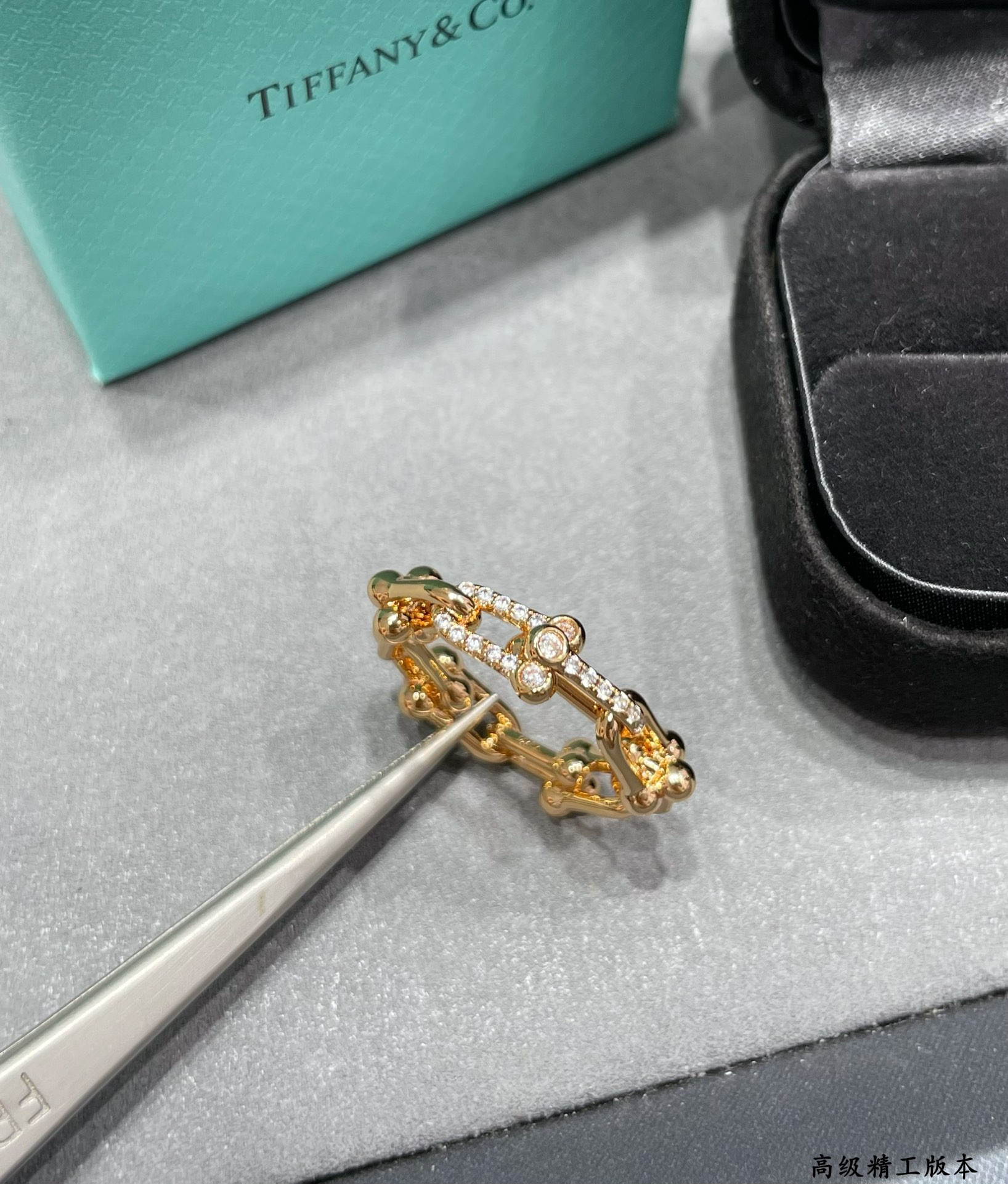 T*f*ny & Co. U-Link Chain With diamond Ring