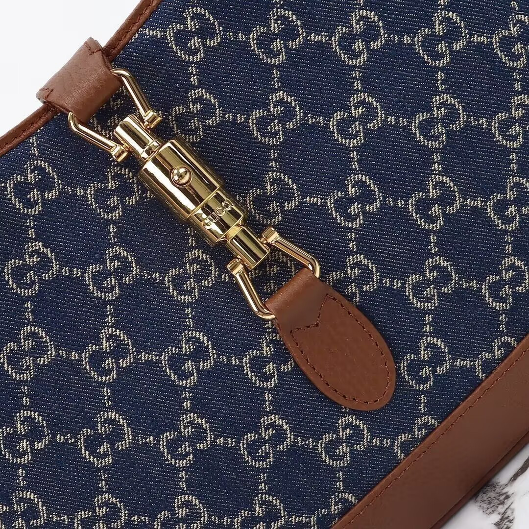 G*u*i Jackie Shoulder Bag 28×19×4.5cm