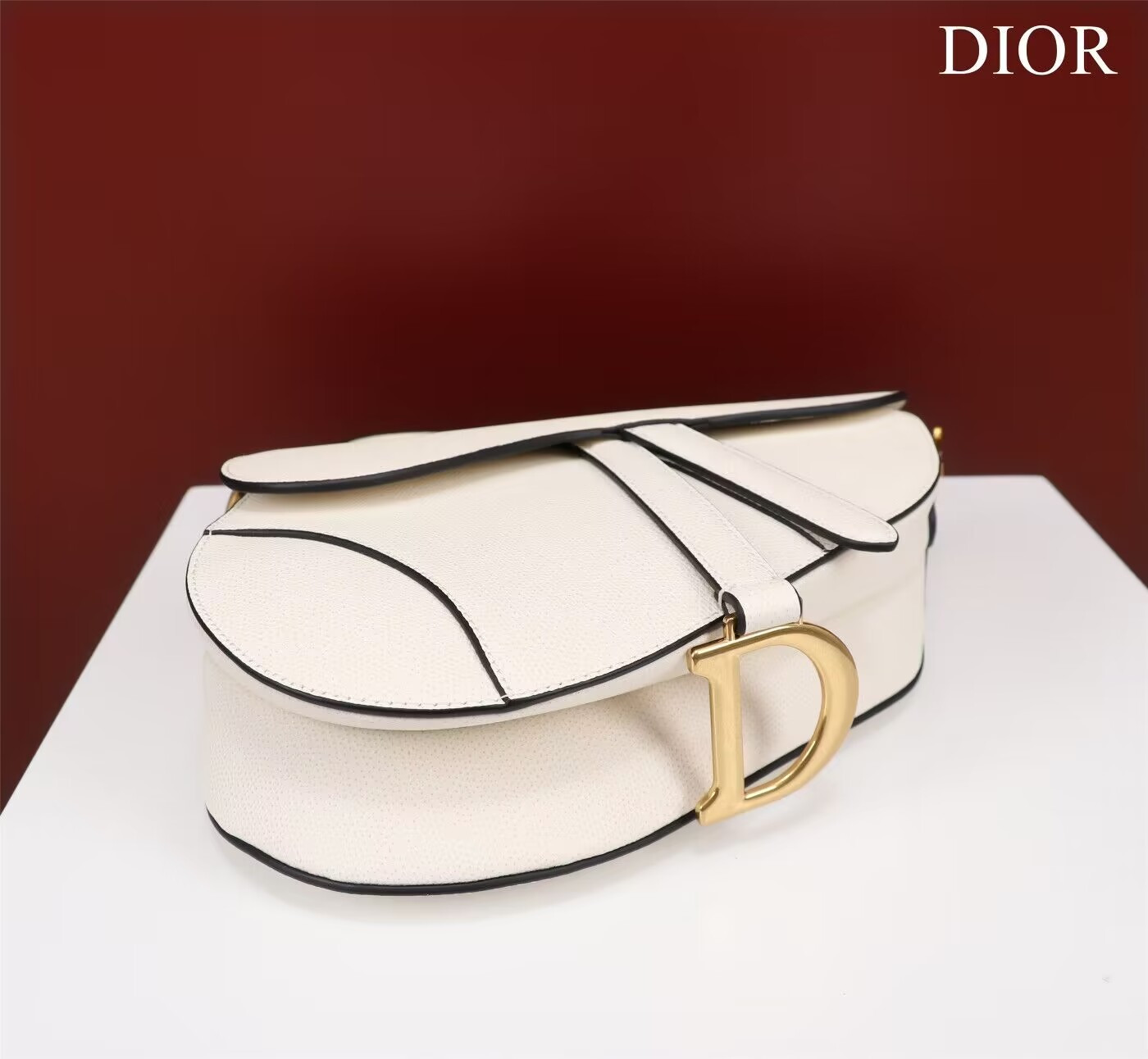 D*0r MINI SADDLE BAG WITH STRAP Grained Calfskin 19 x 16 x 5 cm