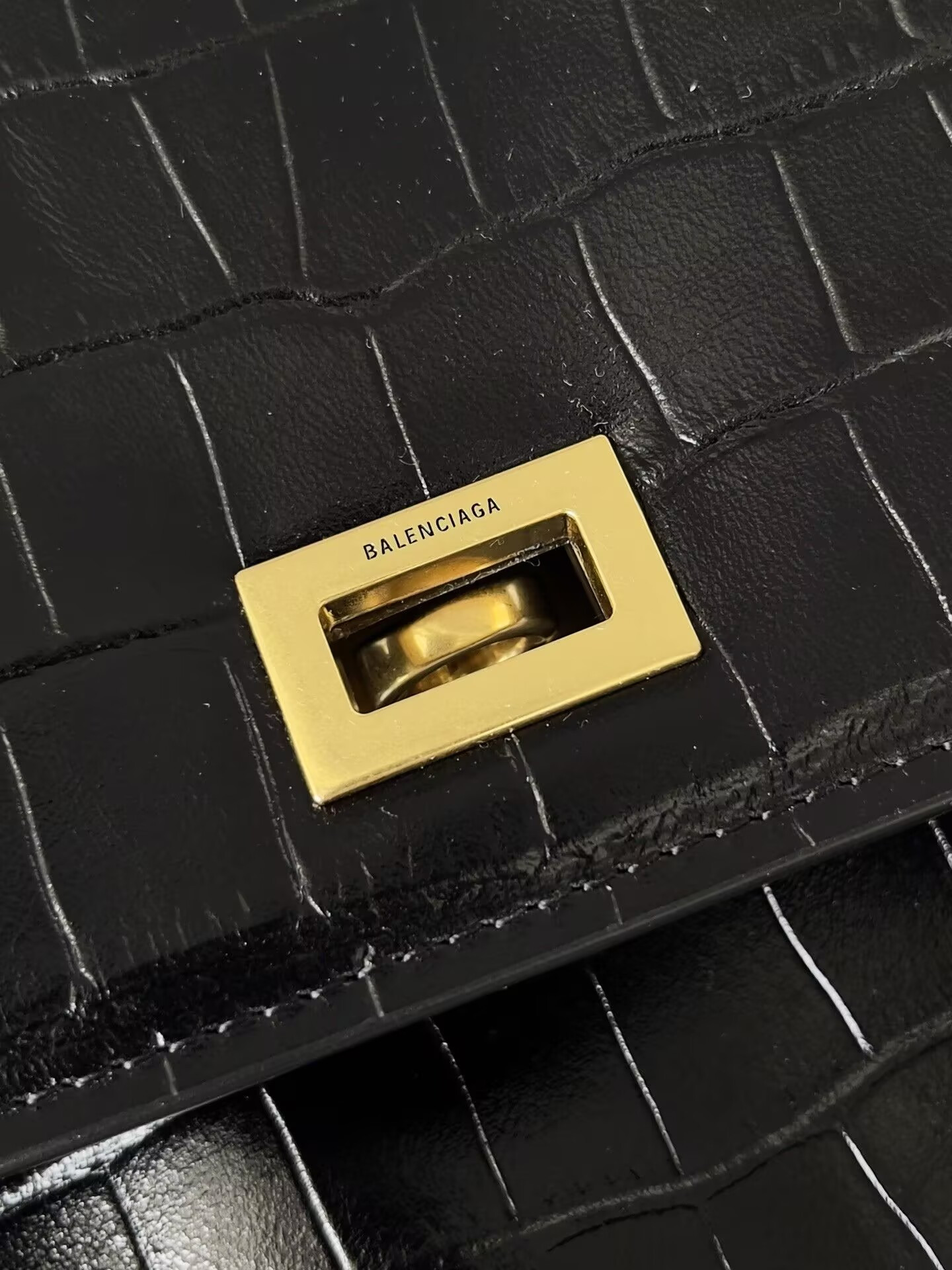 Ba*len*cia*ga Rodeo Large Croc-Embossed Top-Handle Bag 39.8x29.9x12.9cm