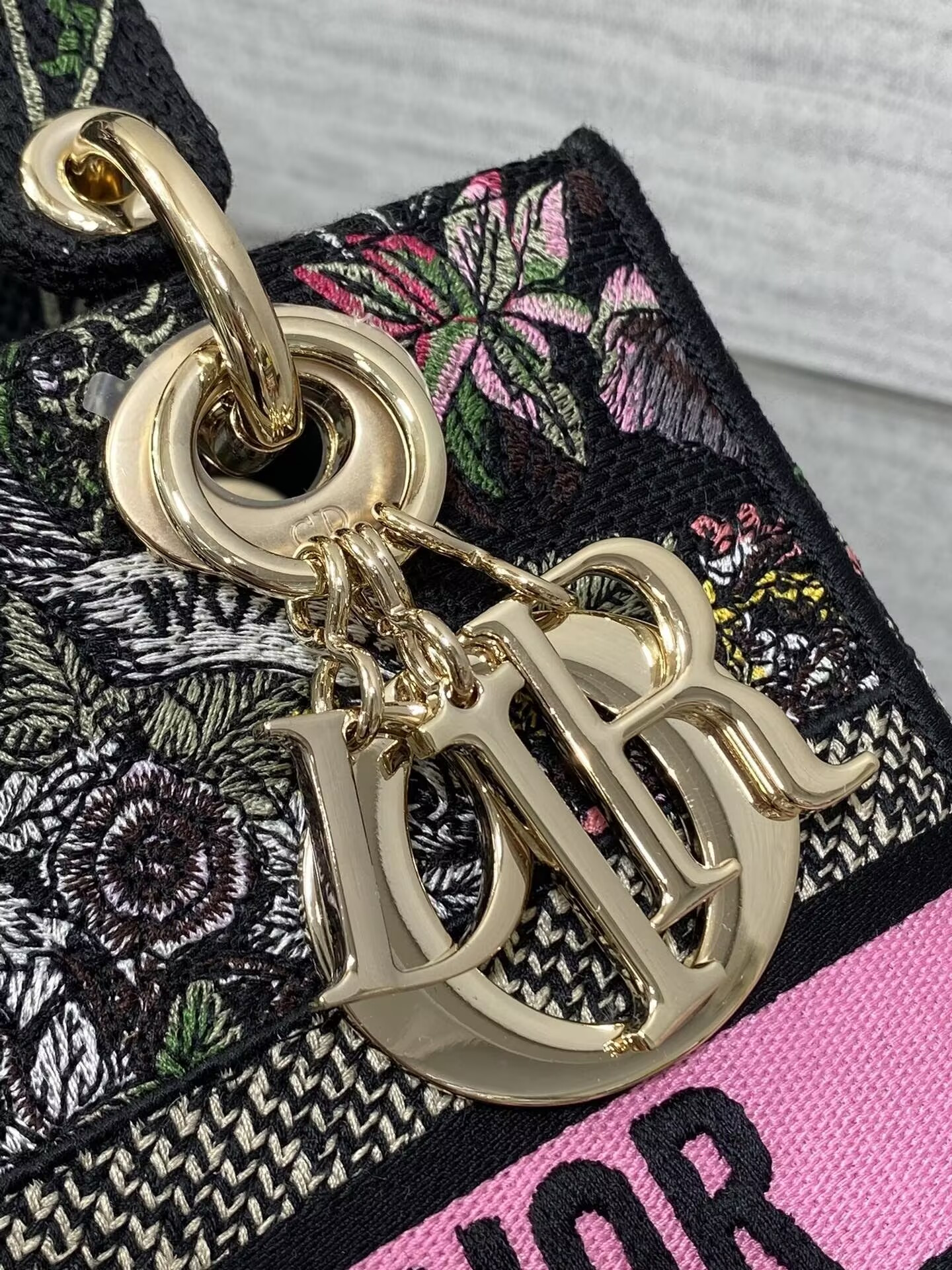 MEDIUM D*0r LADY D-LITE BAG 24 x 20 x 11 cm