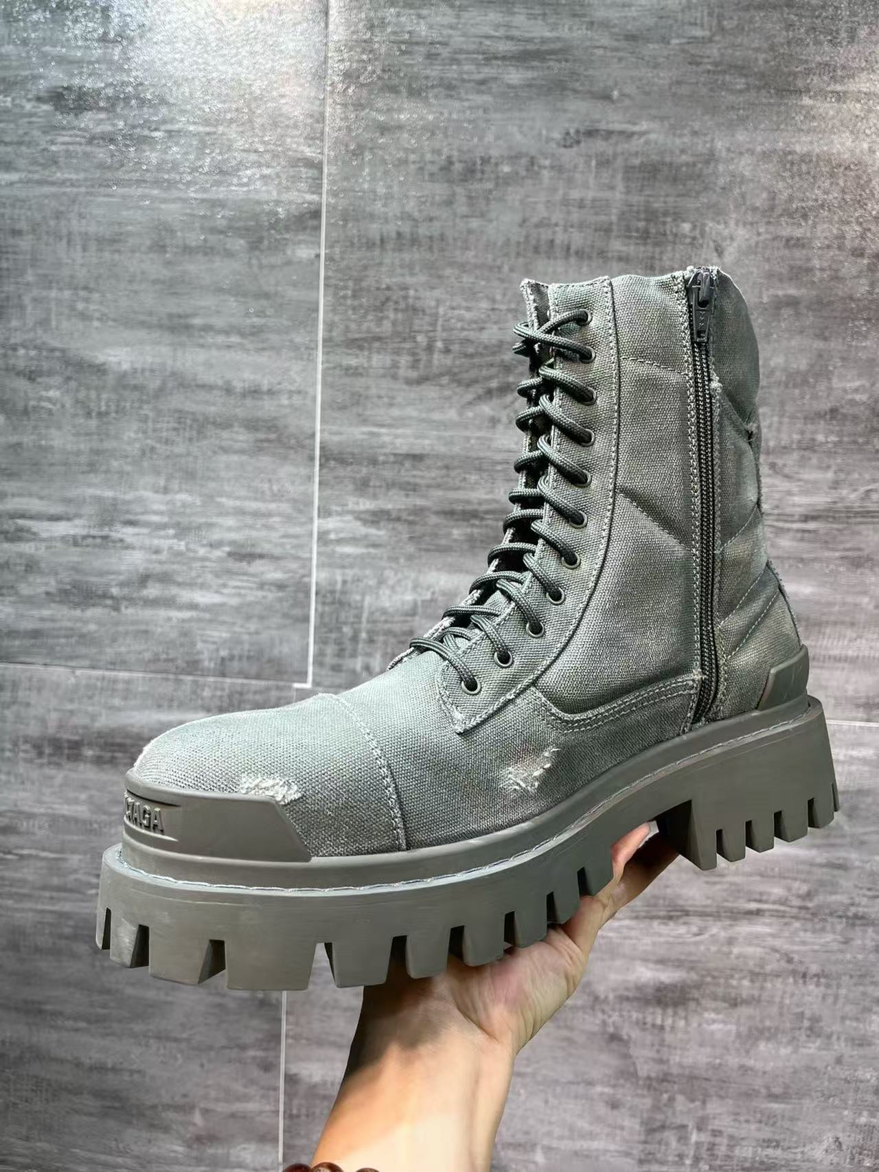 UA Ba*len*cia*ga MEN