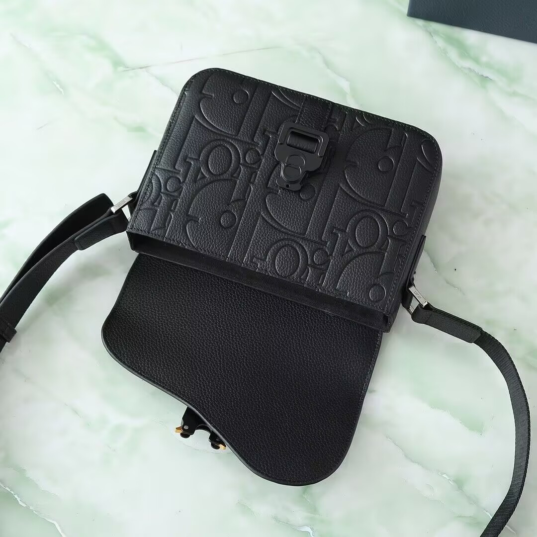 D*0r Small Saddle Messenger Bag With Flap 23x18x6cm