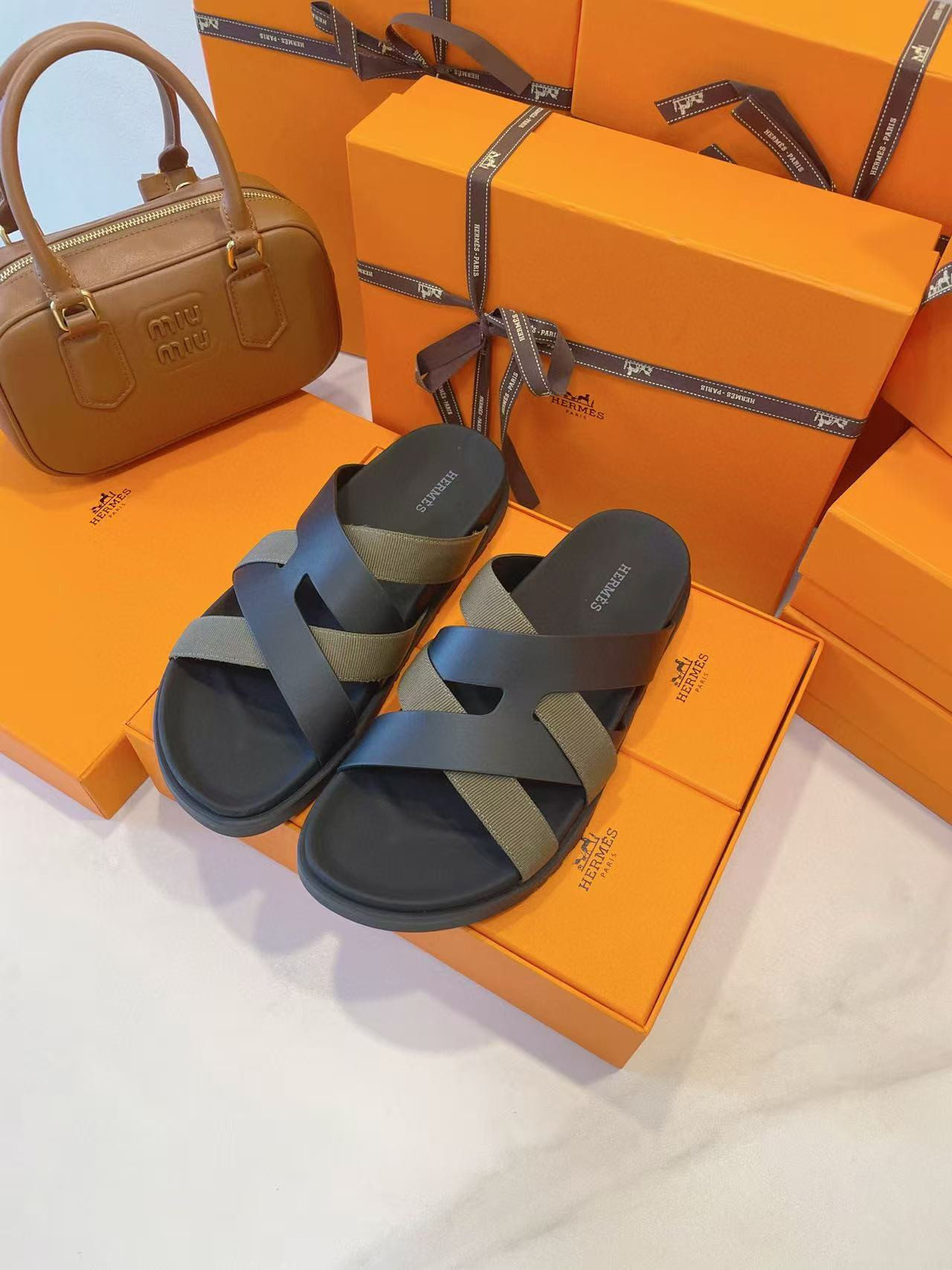 UA Hermès Kazimir Sandal