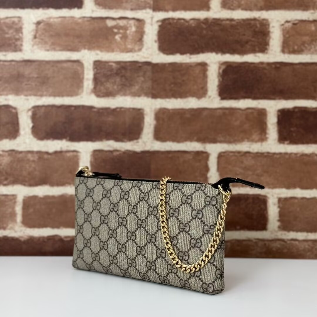 G*u*i Chain Wristlet Wallet GG Coated Canvas 22.5x13x2.5cm