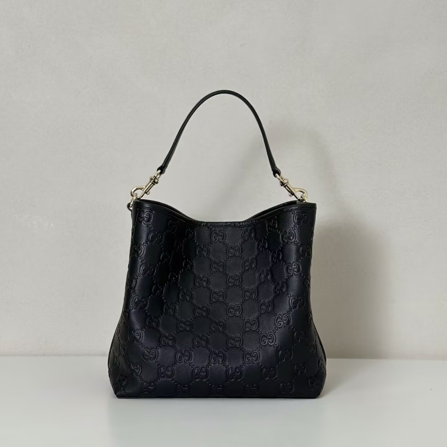 G*u*i GG Emblem Medium Bucket Bag 25x25x15.5cm