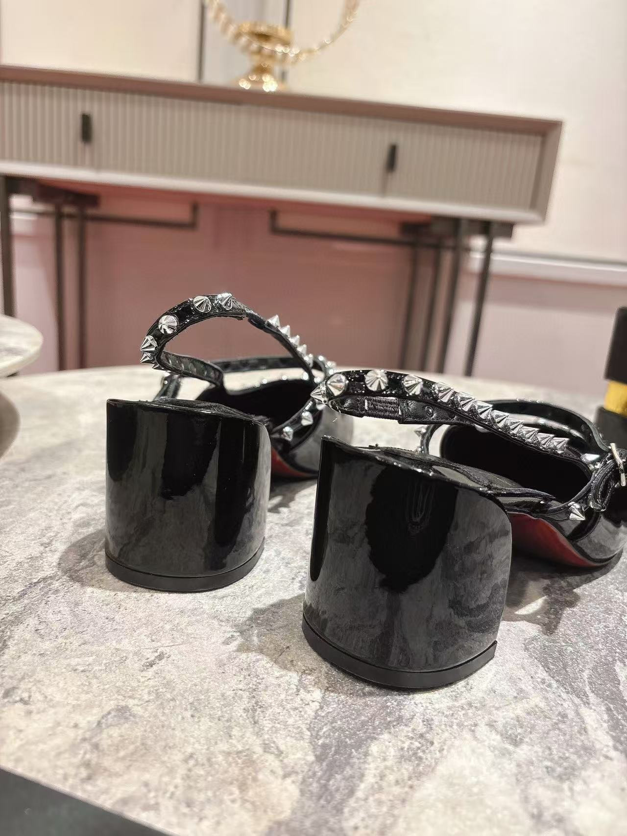 UA Ch**an Louboutin Mary Jane Pumps Janispikes Slingback Pumps