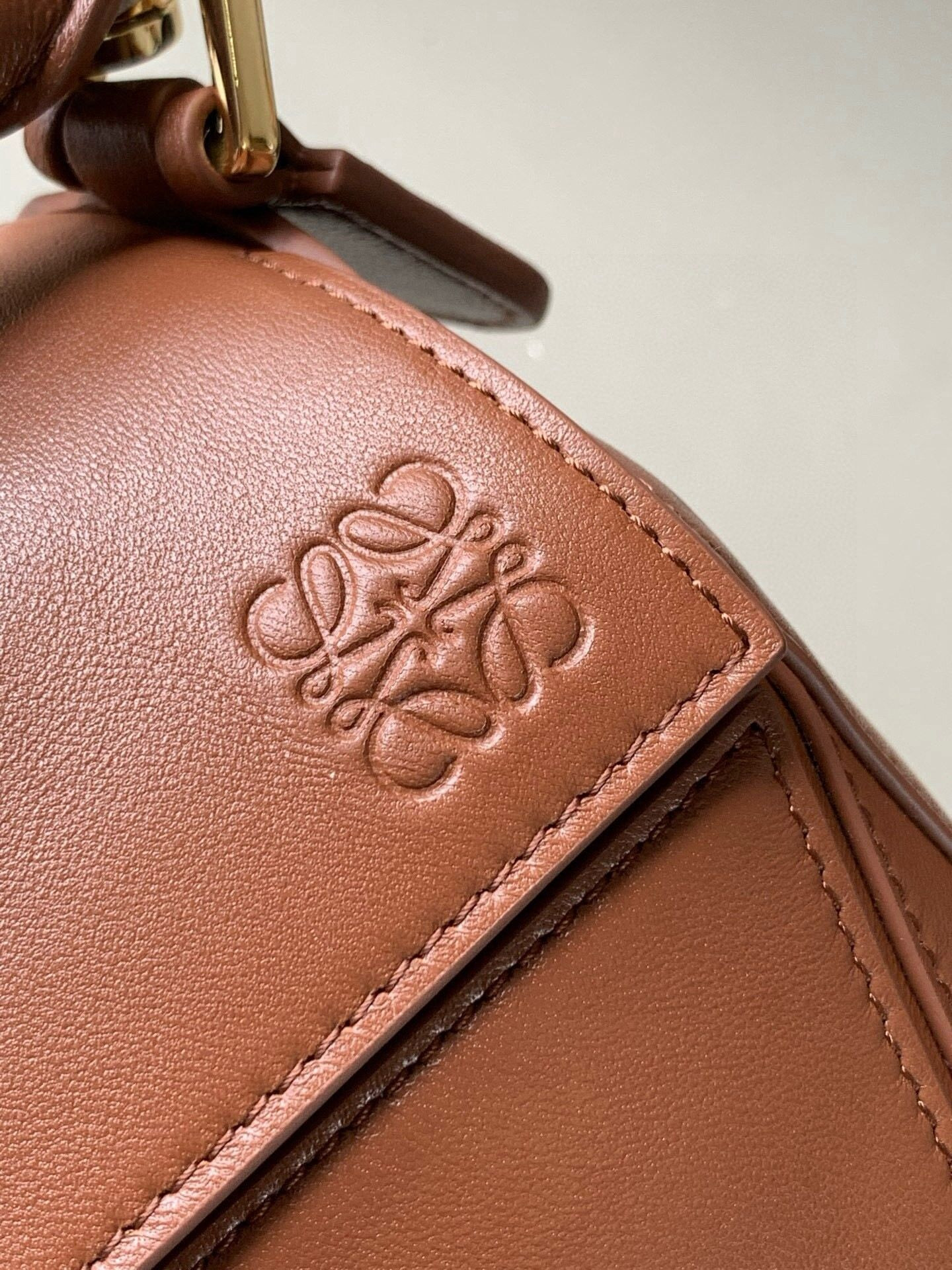 L0ew* Small Featherlight Puzzle Bag in Nappa Lambskin 16.5x24x10.5cm