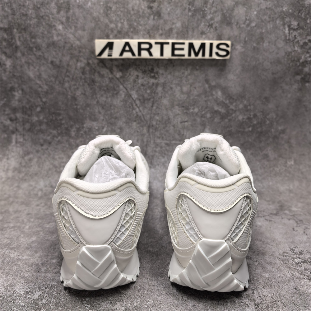 UA Bo*te*ga Ve*ne*ta Orbit Sneaker