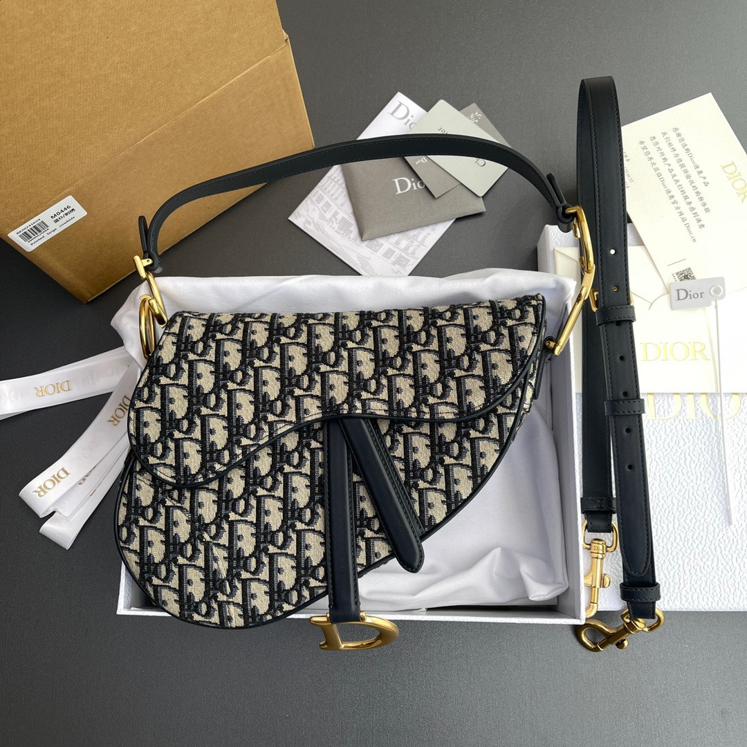 D*0r Saddle Bag 25.5 ×20 x 6.5 cm