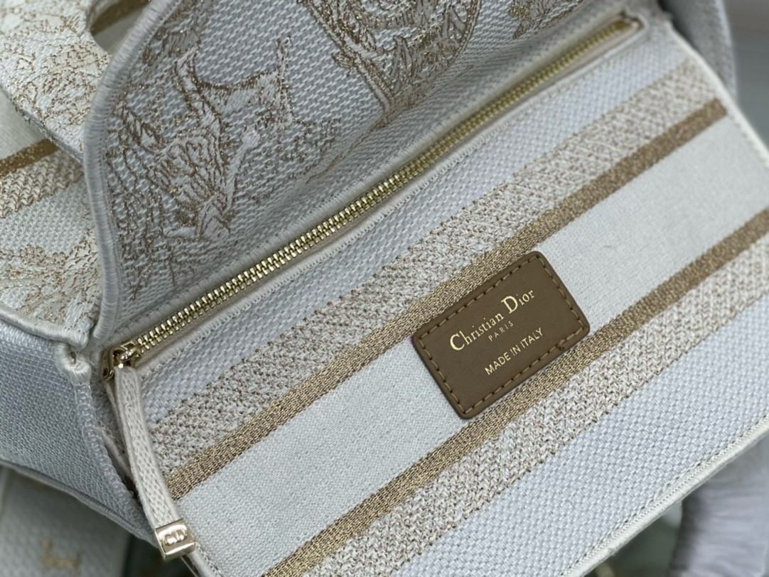 MEDIUM D*0r LADY D-LITE BAG  24 x 20 x 11 cm