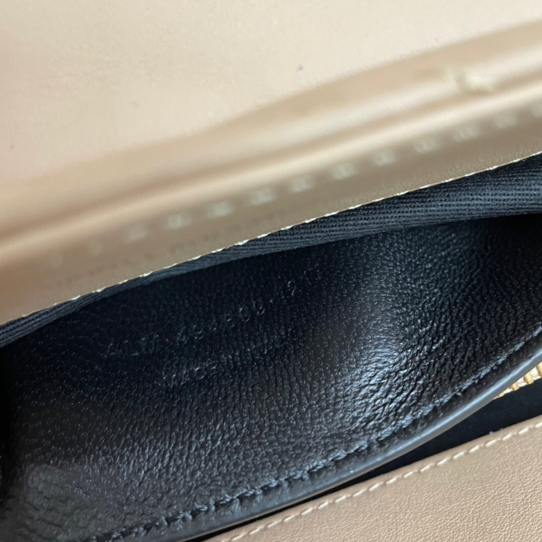 Y*L LOULOU SMALL IN QUILTED LEATHER 23x17x9cm