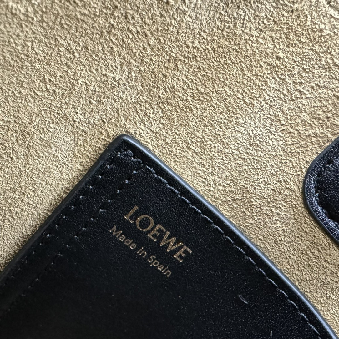 L0ew* Mini Pebble bucket 19.5x16x16cm