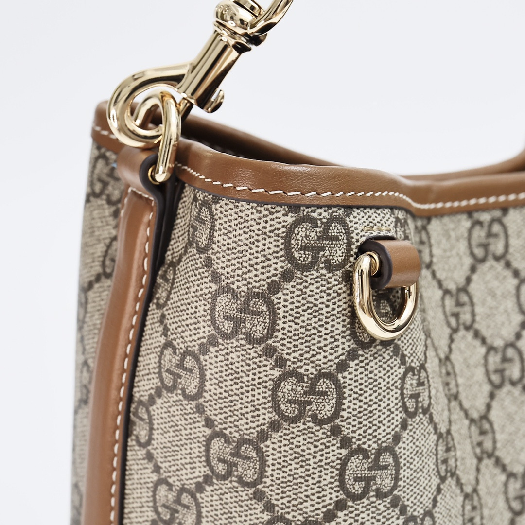 G*u*i Mini Emblem 19x18x11cm