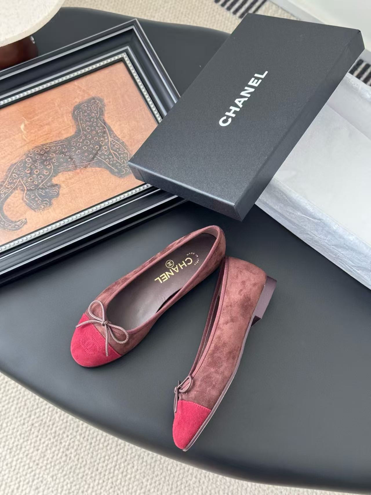 UA Ch*el Ballet flats