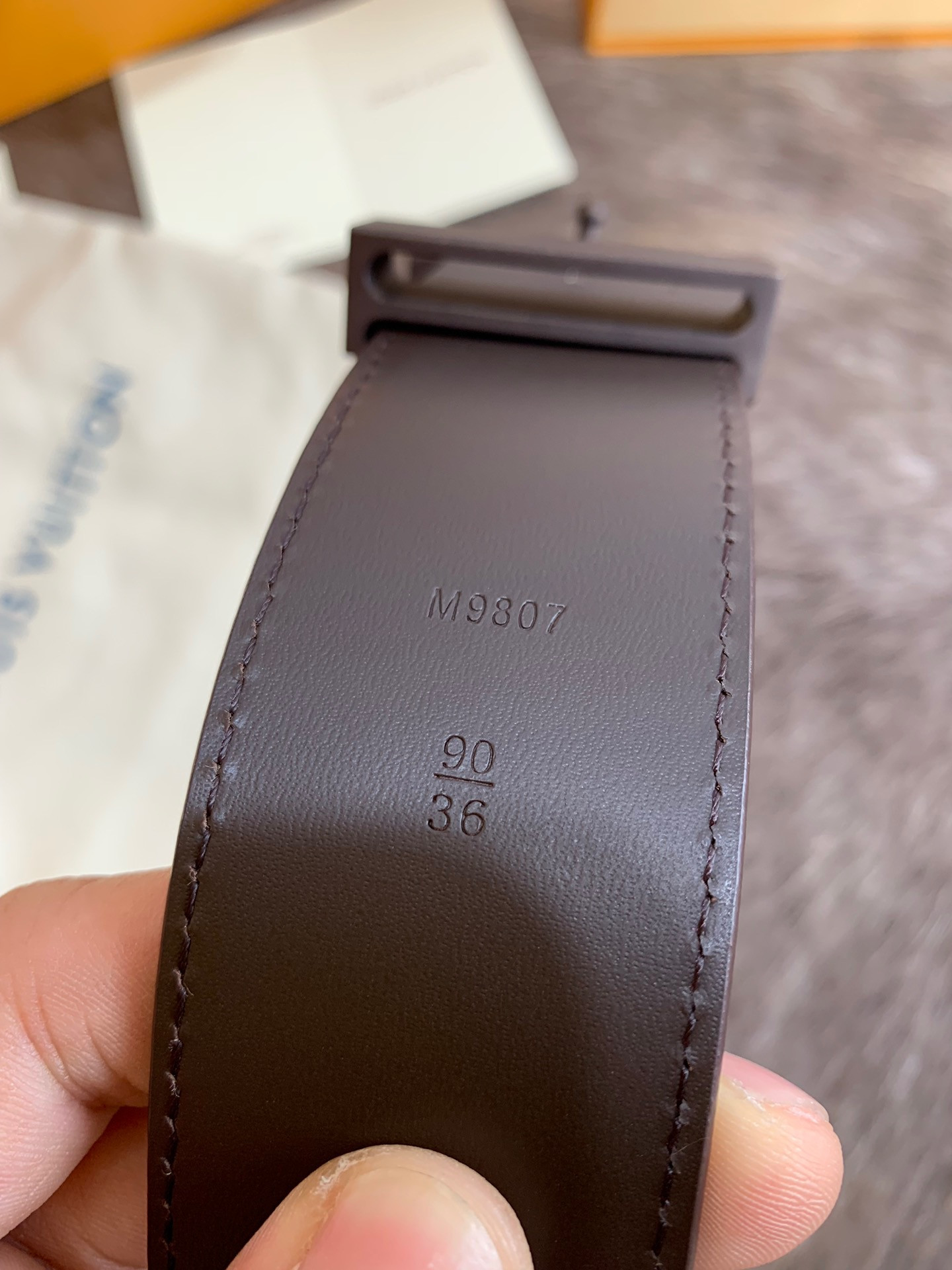 LV L0*is V*t0n 40MM BELT