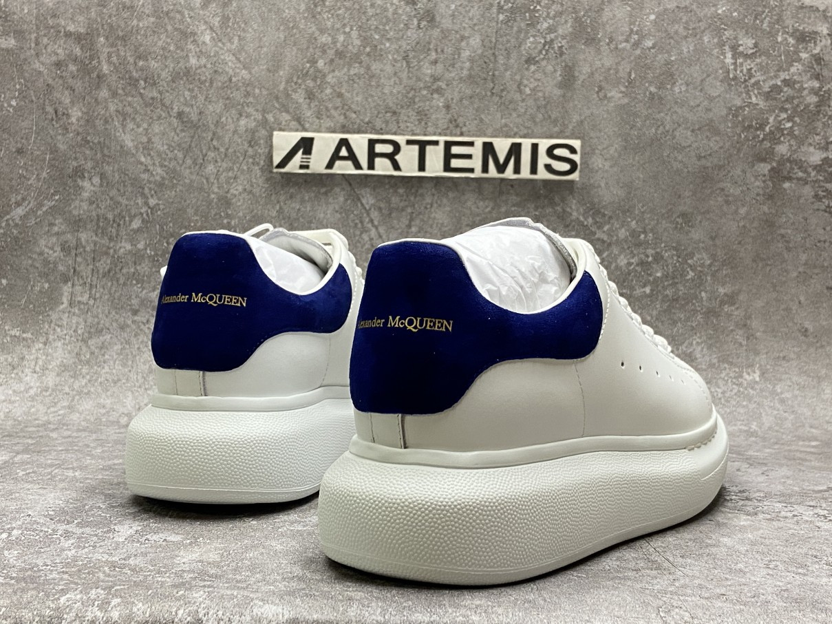 Ale*d*r M*Q*en Oversized Worker Blue