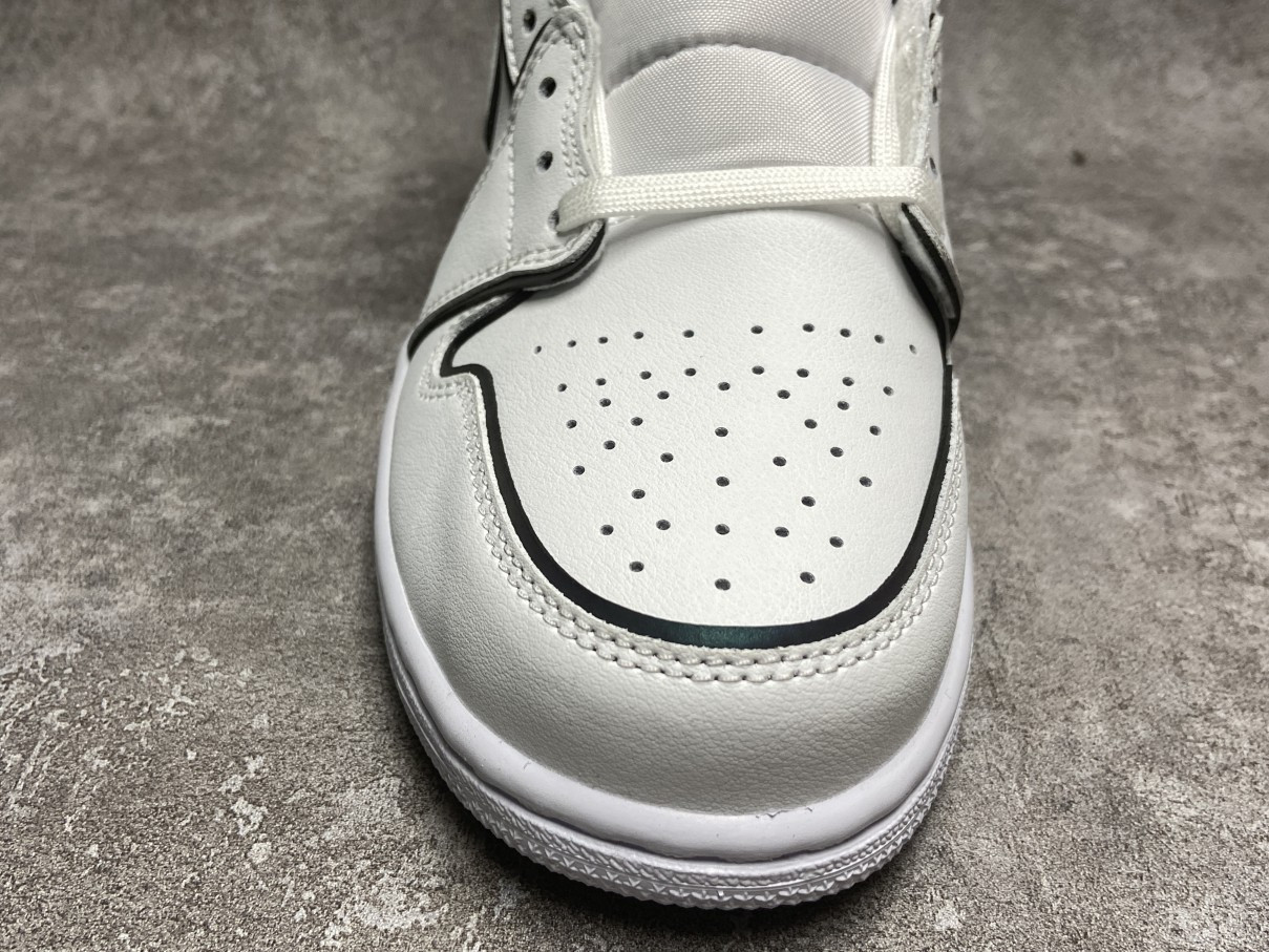 Air Jordan 1 Mid Iridescent Reflective White