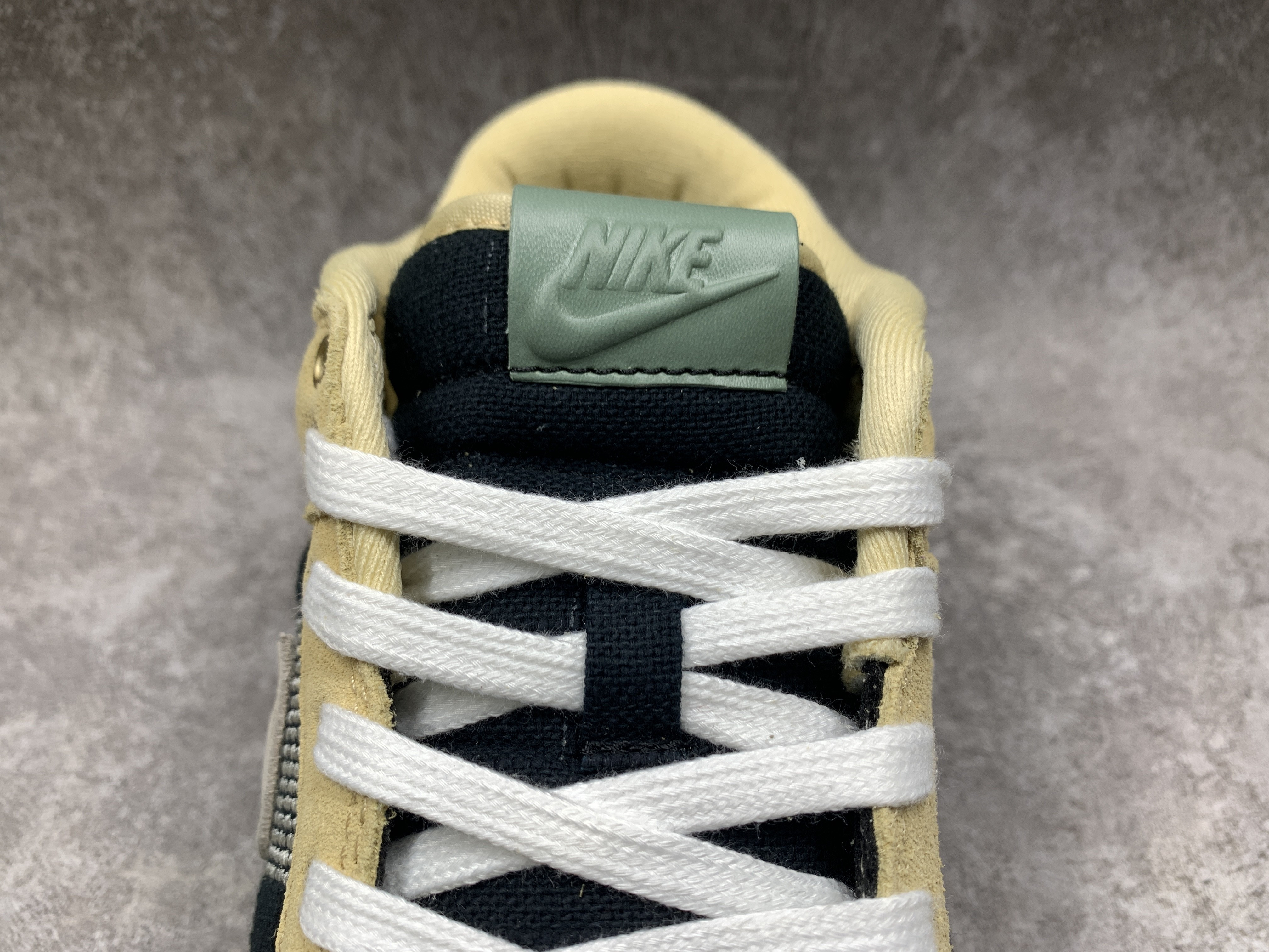 Nike Dunk Low Rooted in Peace