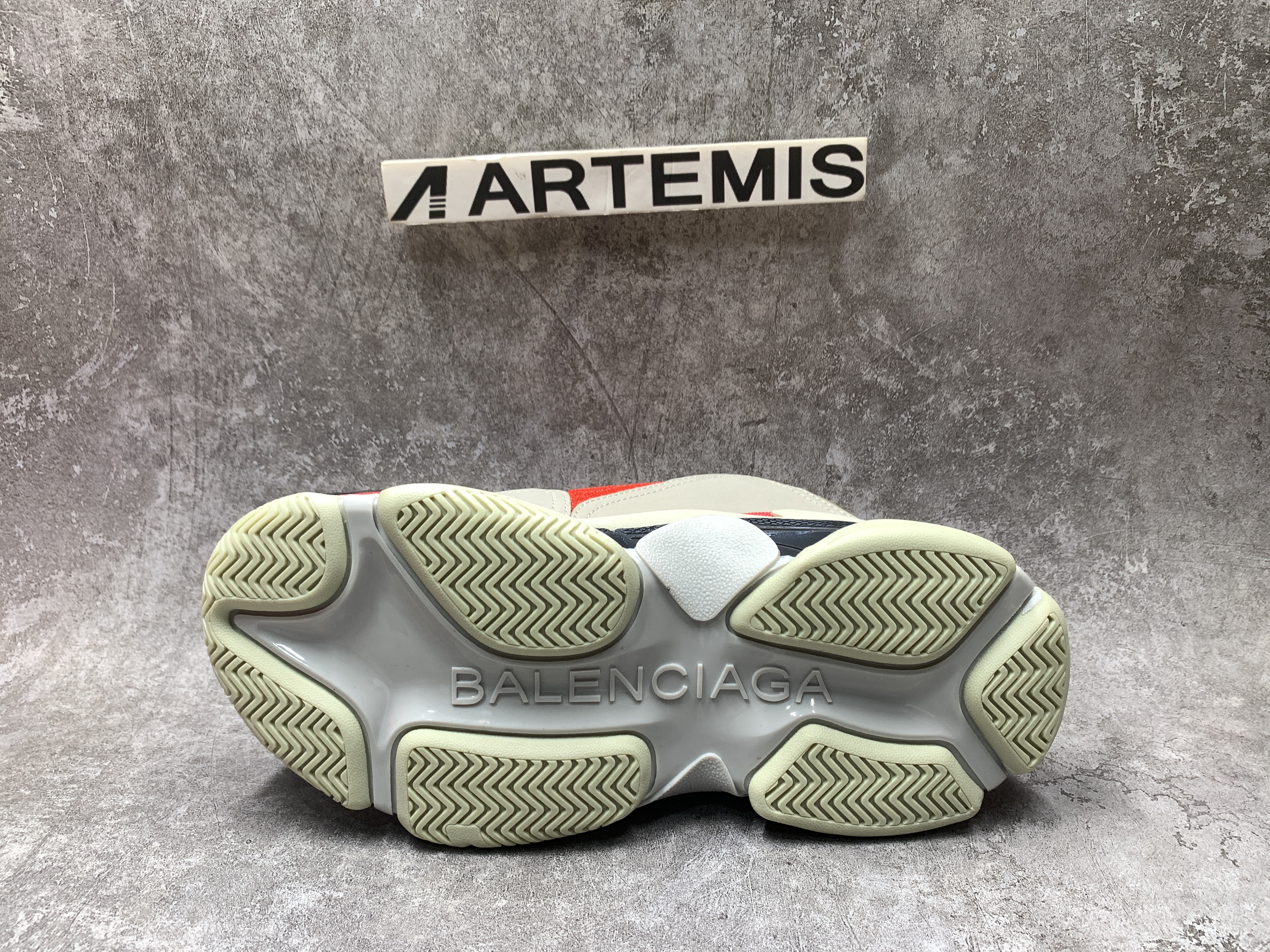 Balenciga Triple S Sneaker 