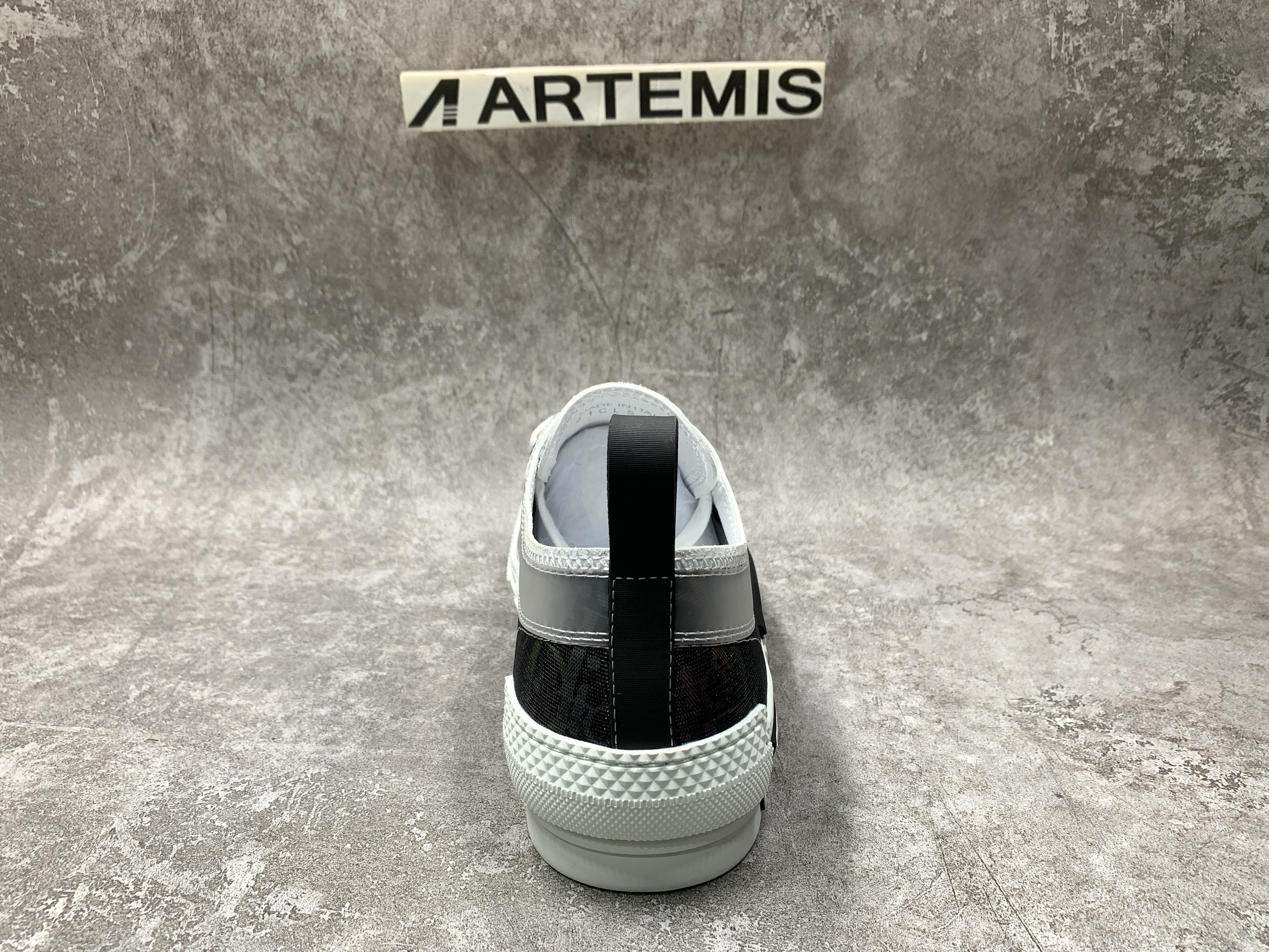 D*0r B23 Low Blue Black