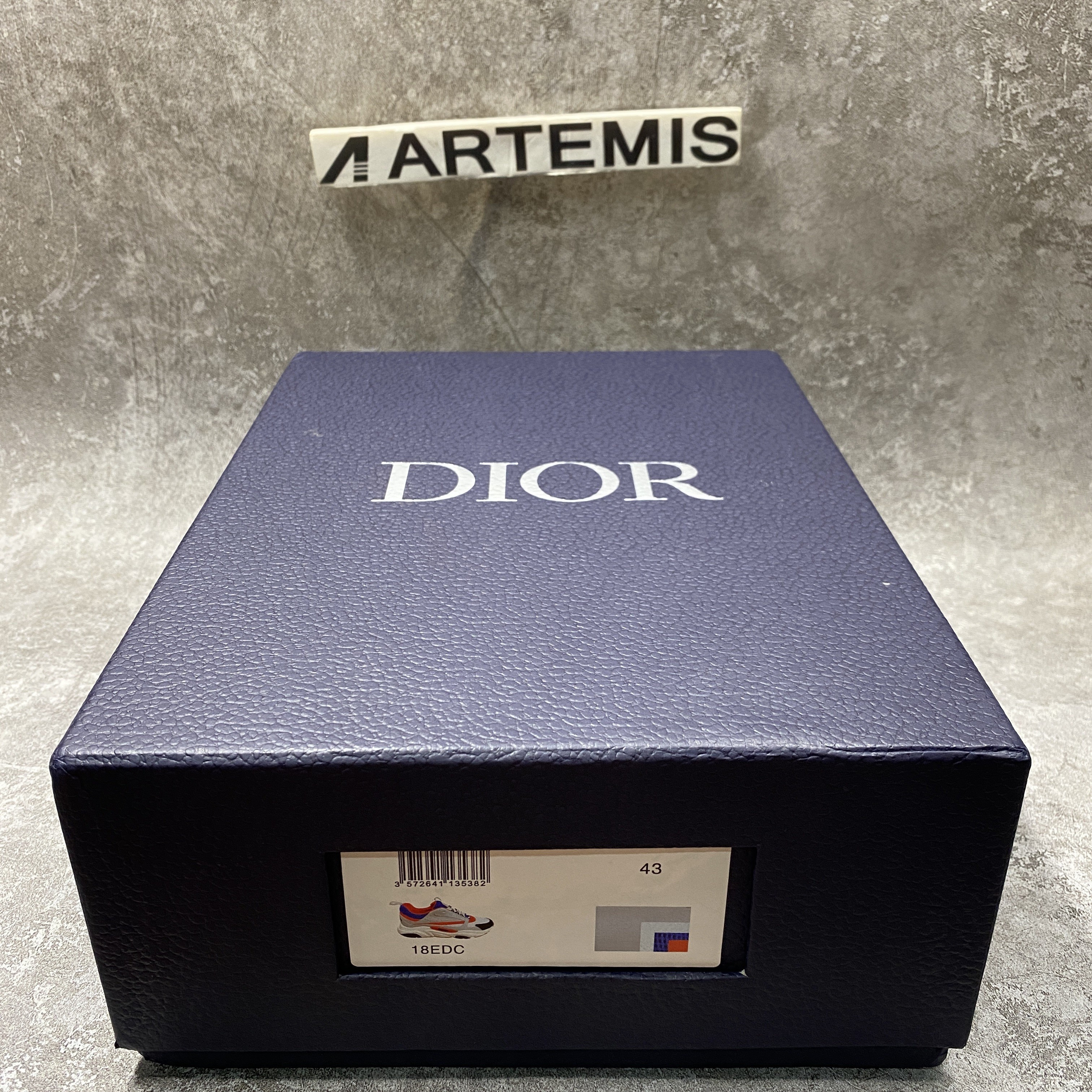 D*0r B22 White Red Blue