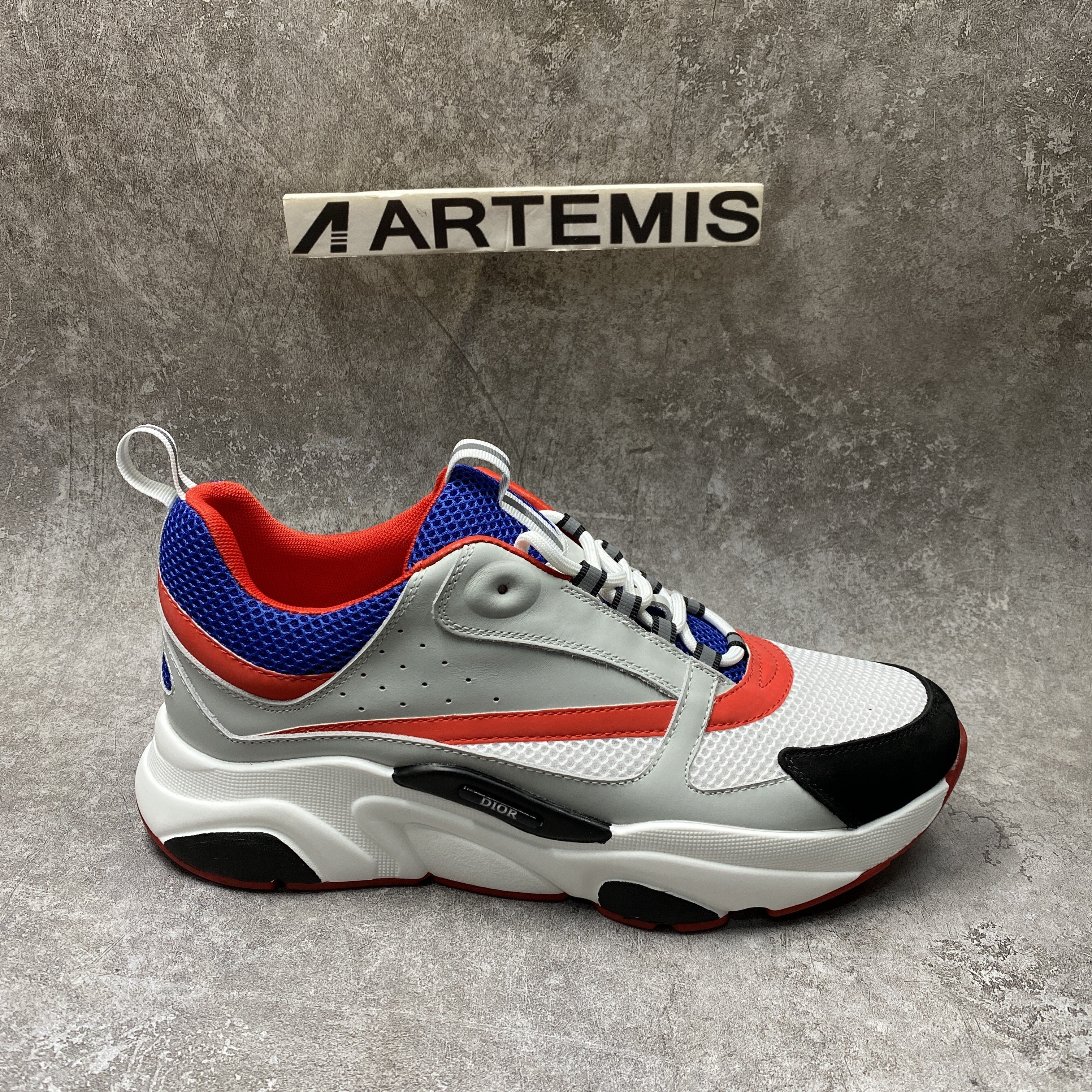 D*0r B22 White Red Blue