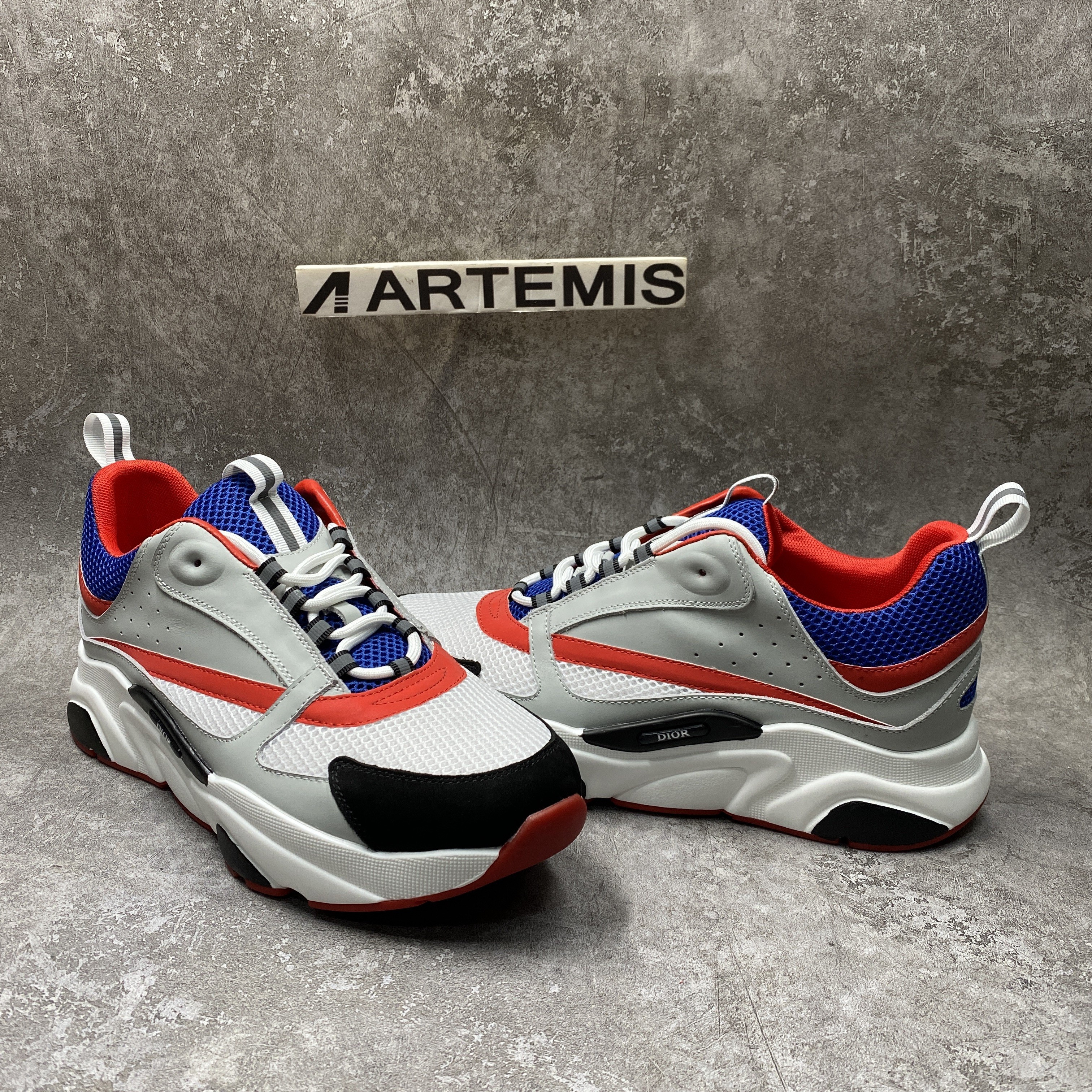 D*0r B22 White Red Blue