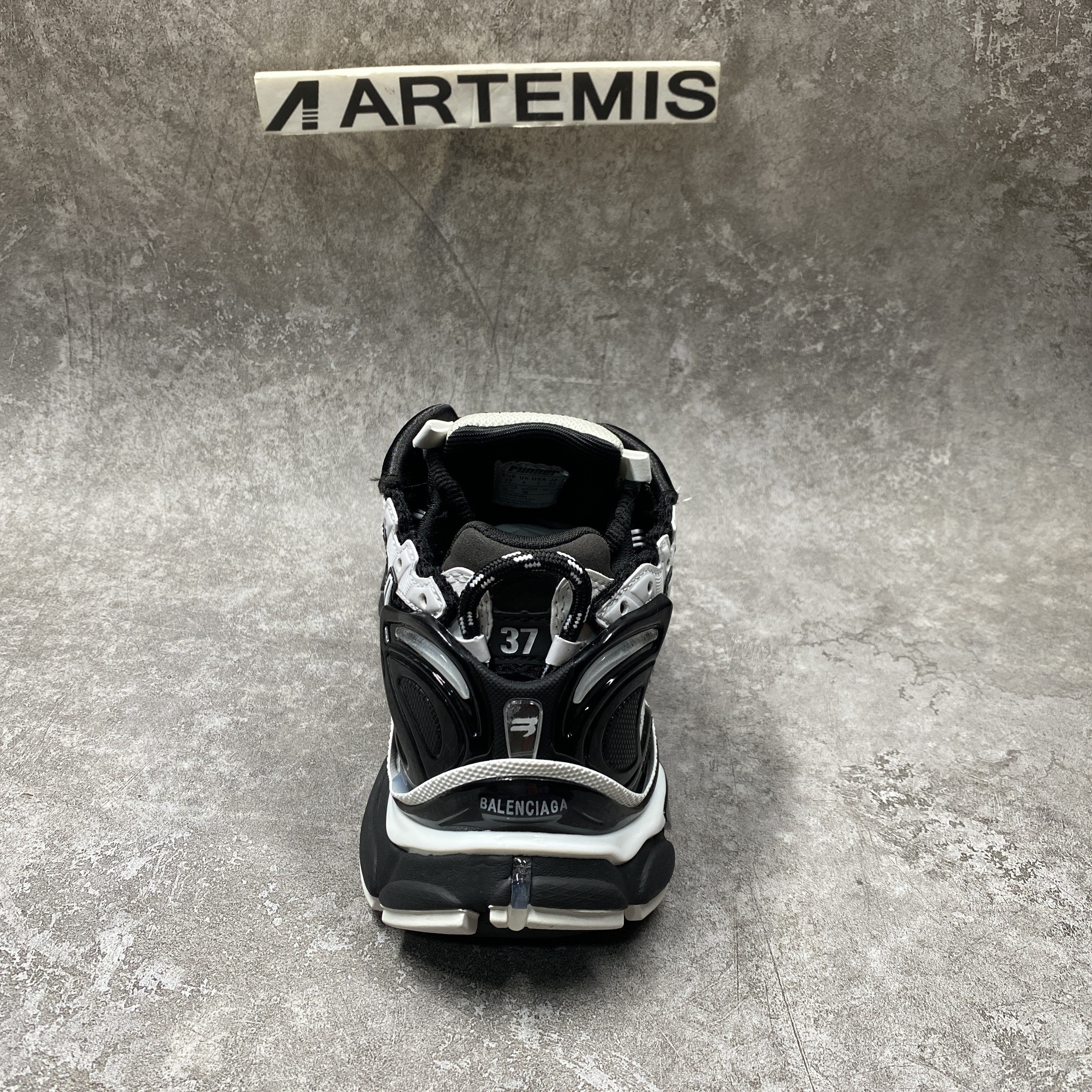 Balenciga Runner Sneaker Black White