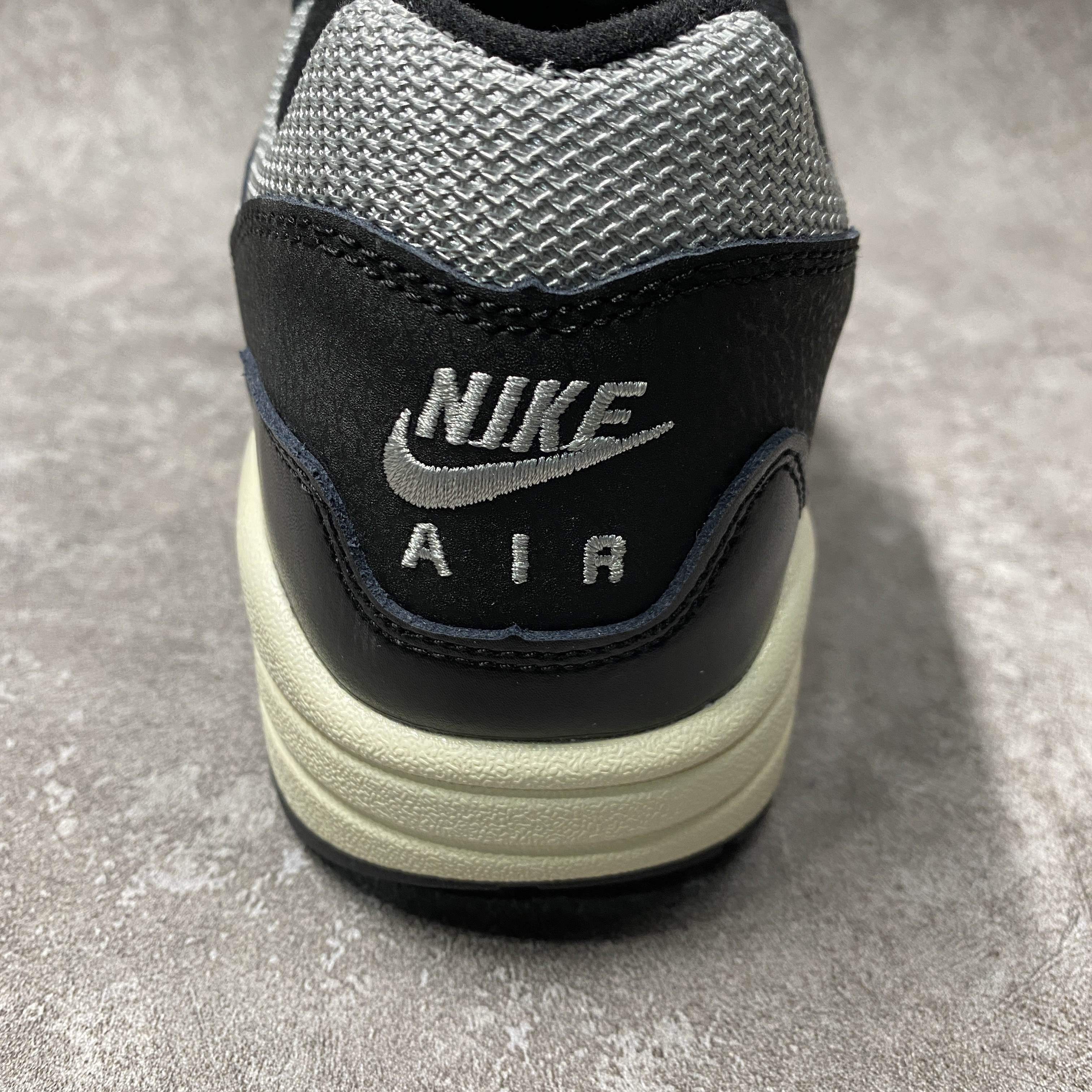 Nike Air Max 1 Patta Waves Black