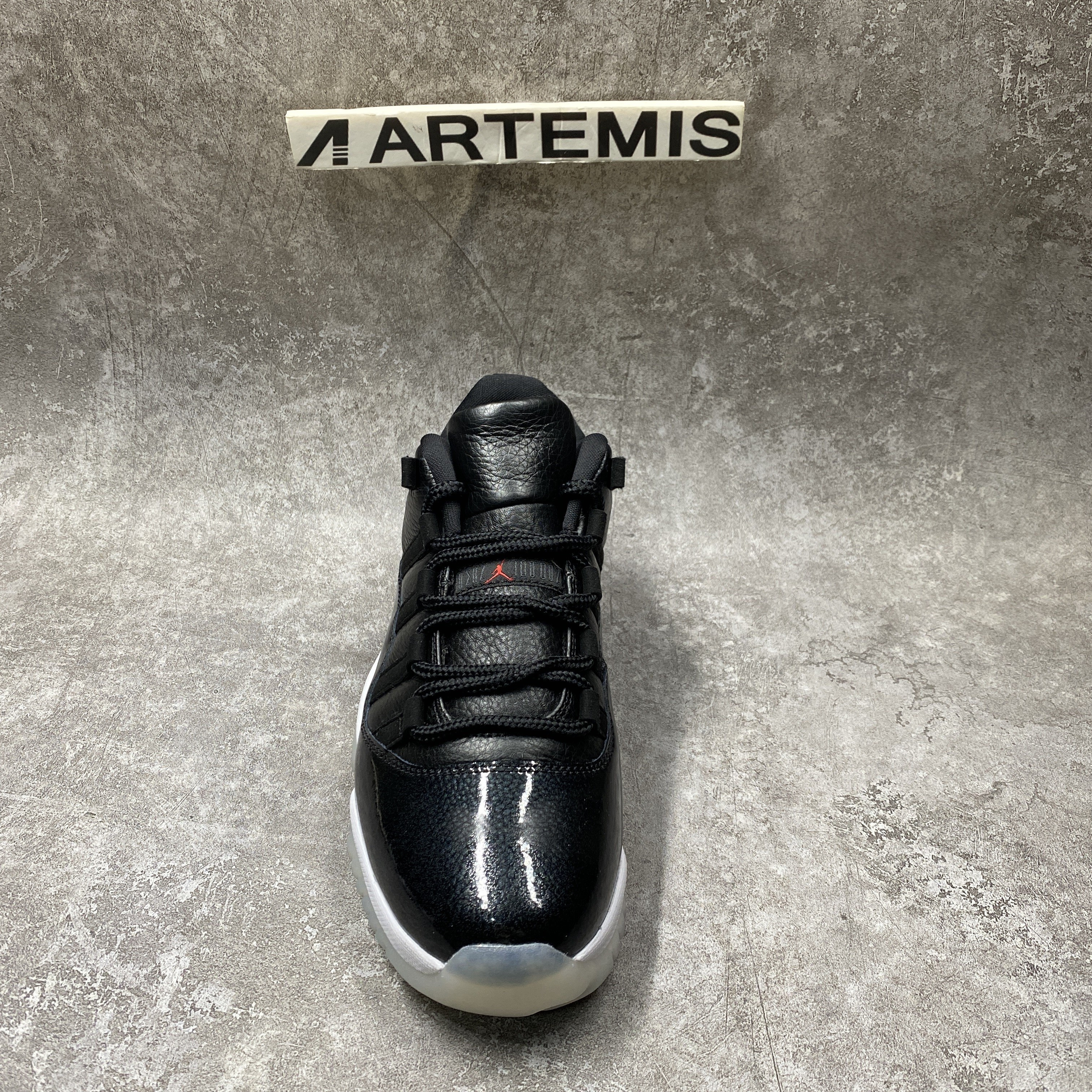 Air Jordan 11 Retro Low 72-10