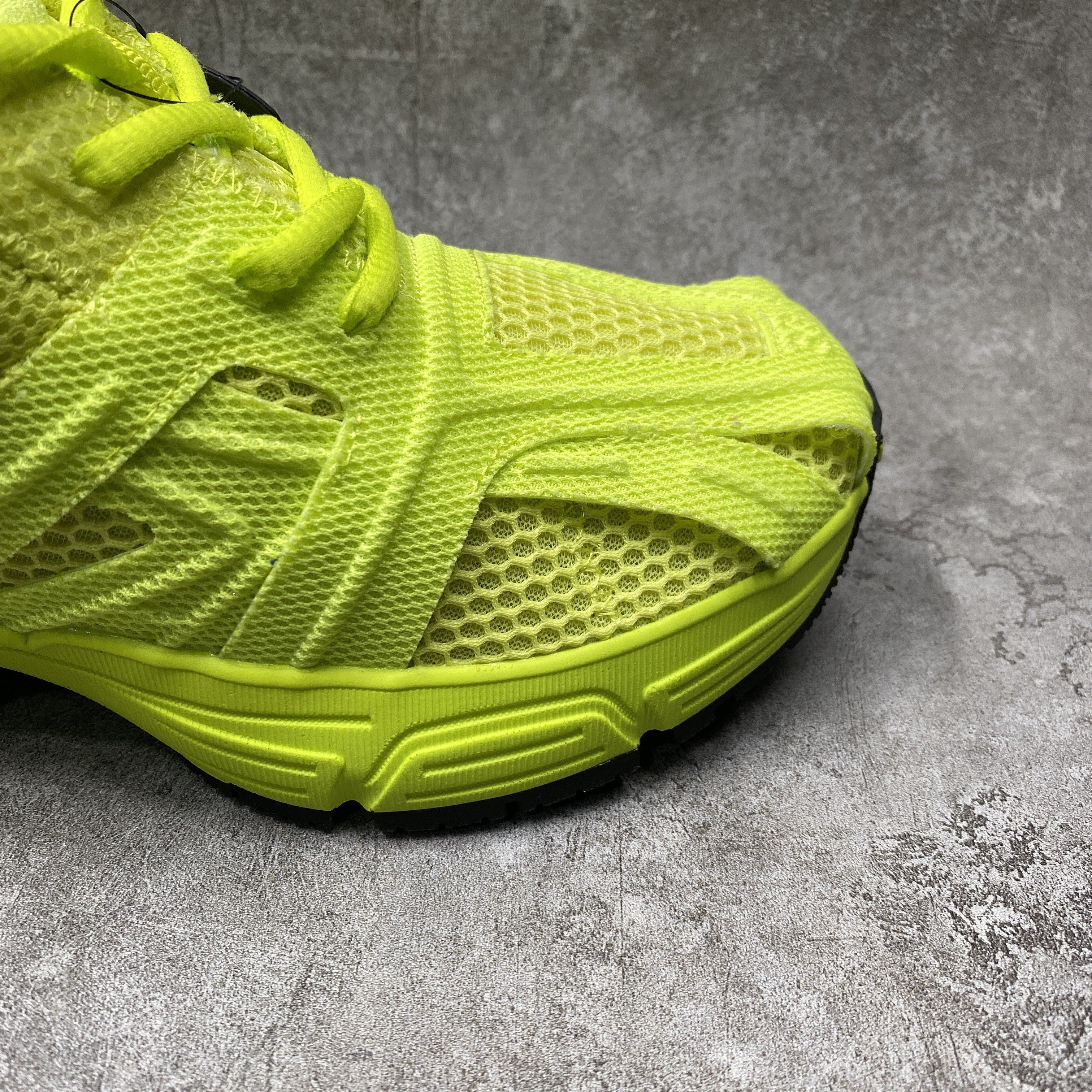 Balenciga Phantom Sneaker Yellow