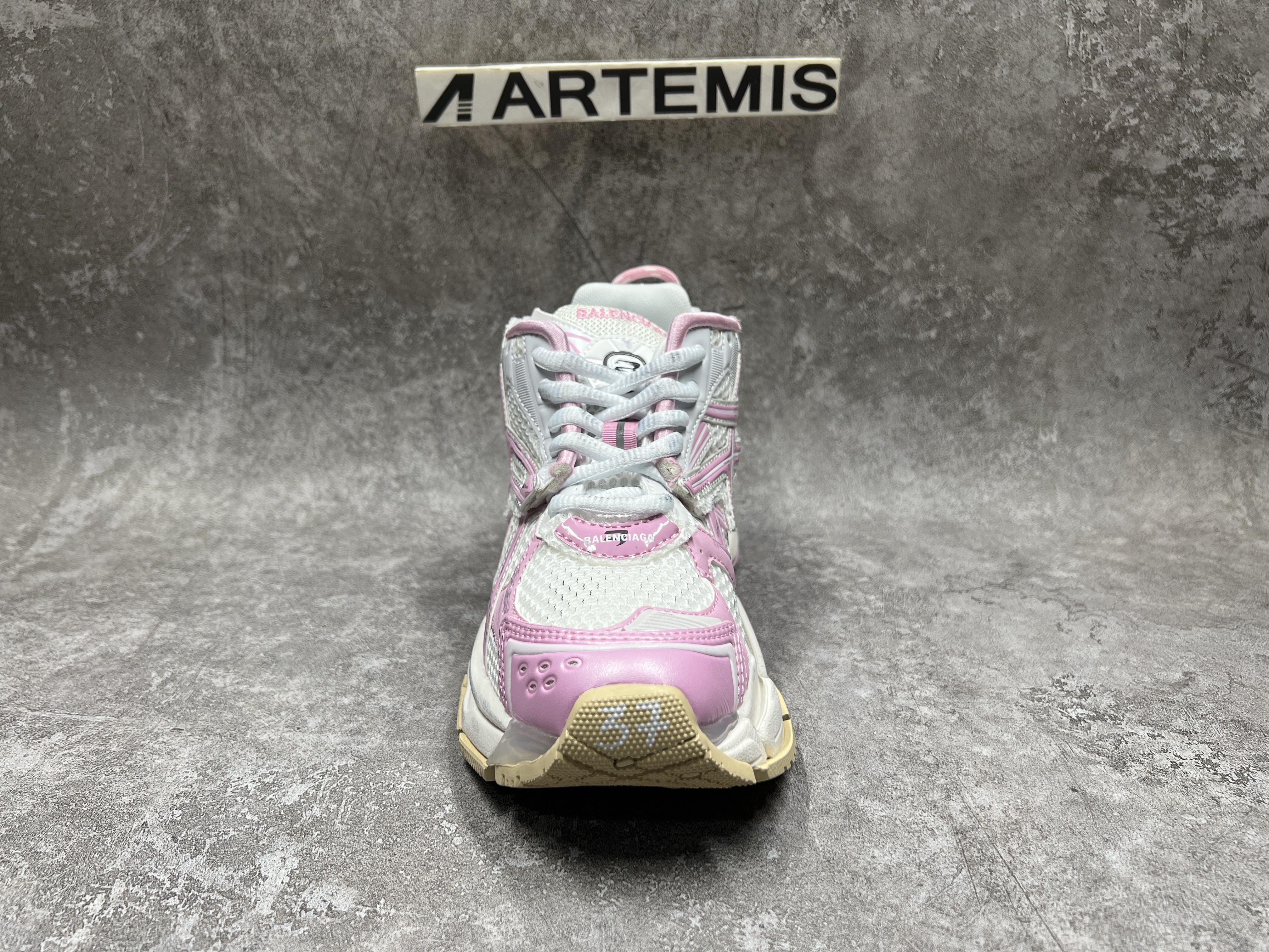 Balenciga Runner Sneaker Pink