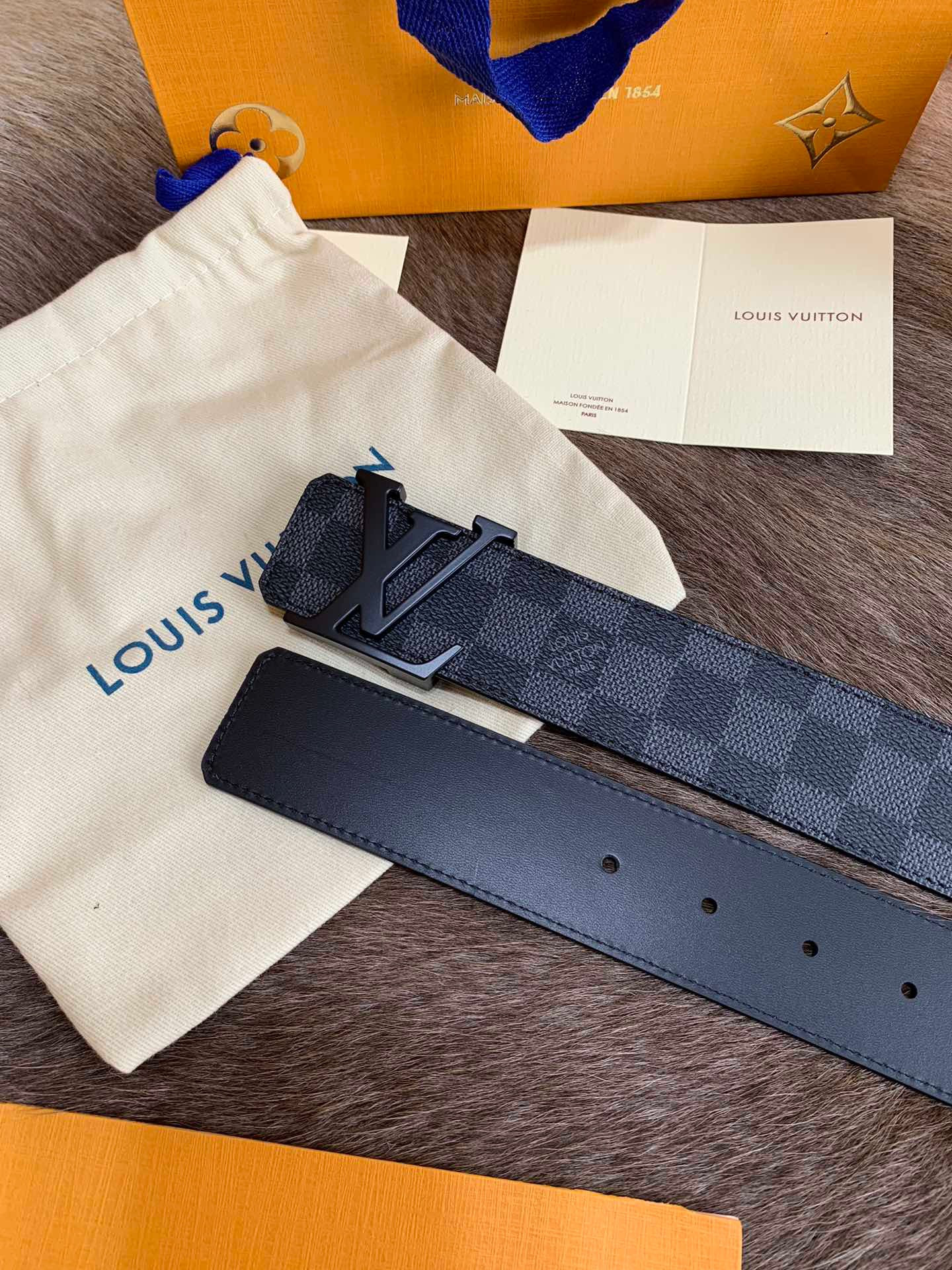 LV L0*is V*t0n 40MM BELT