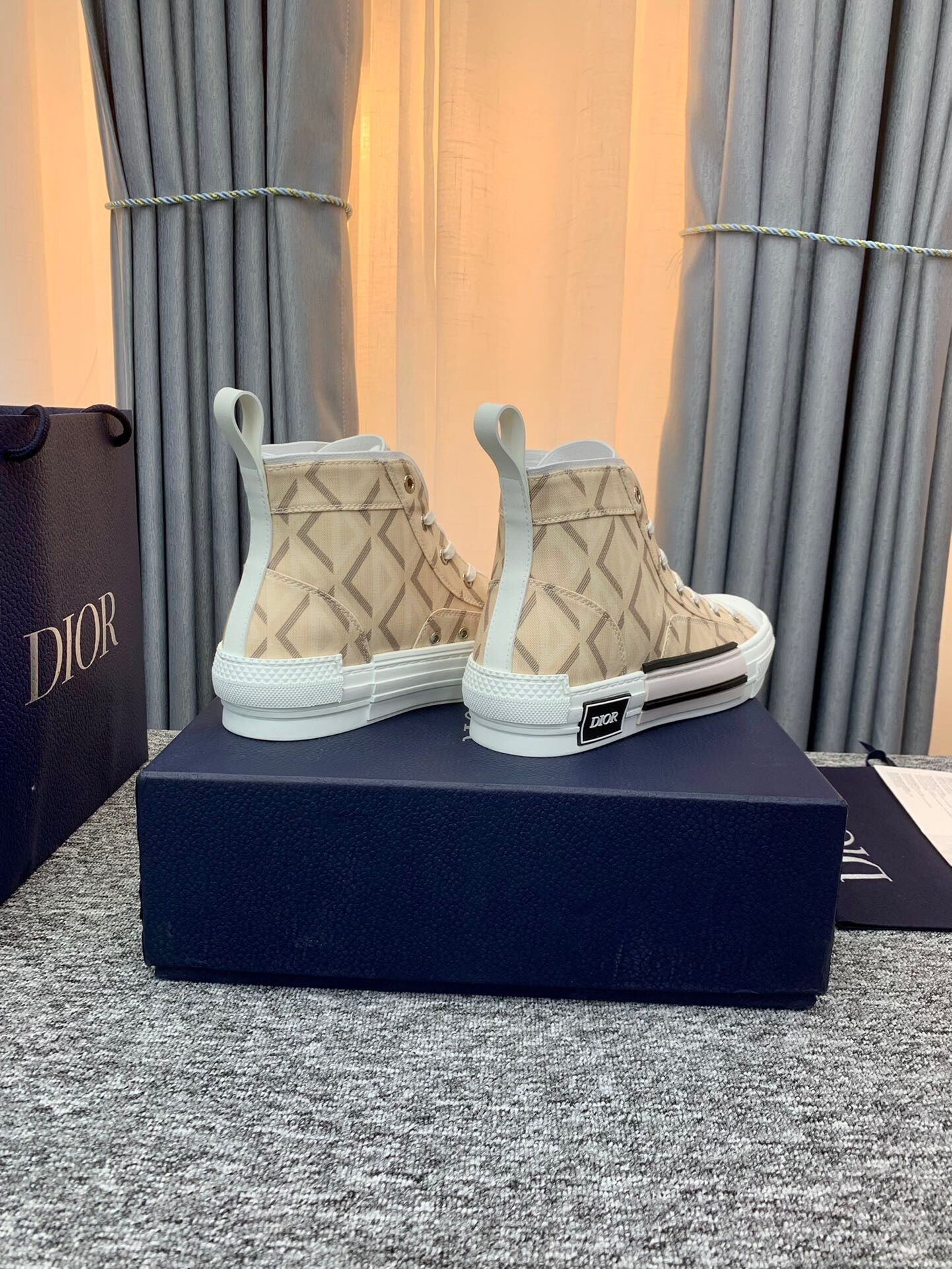 D*0r B23 High Top Natural CD Diamond