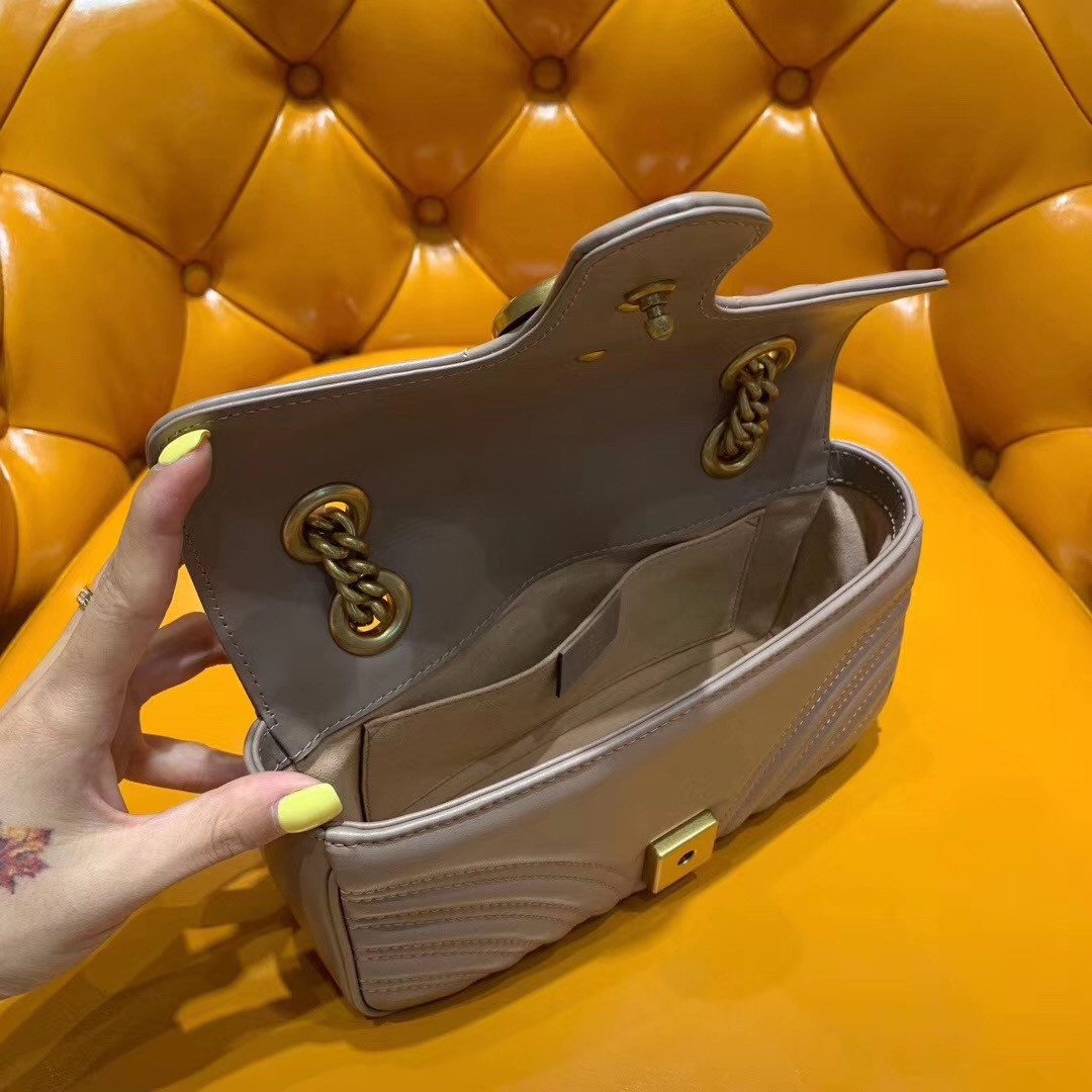 GG Marmont Shoulder Bag 22cm