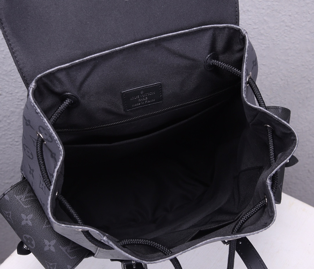 L0*is V*t0n CHRISTOPHER MM M45419