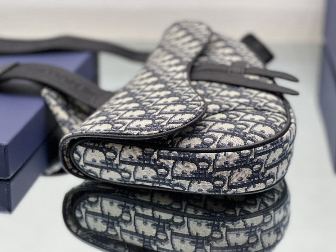 D*0r Saddle Bag Beige and Black D*0r Oblique Jacquard  26 x 19 x 4.5 CM