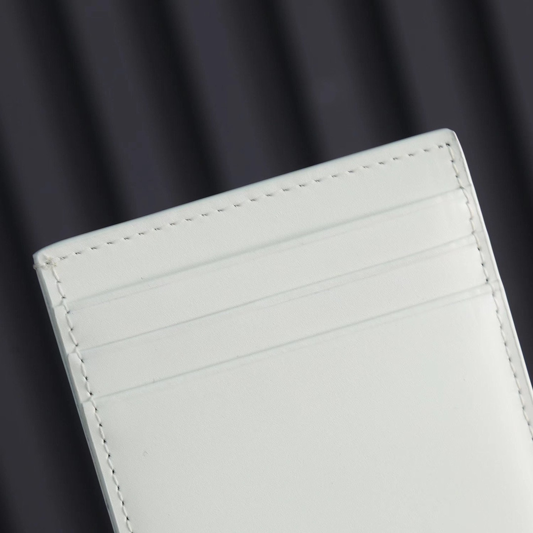 Y*L UPTOWN CHAIN WALLET IN CROCODILE-EMBOSSED SHINY LEATHER 7.5 X 4.7 X 1.2 INCHES