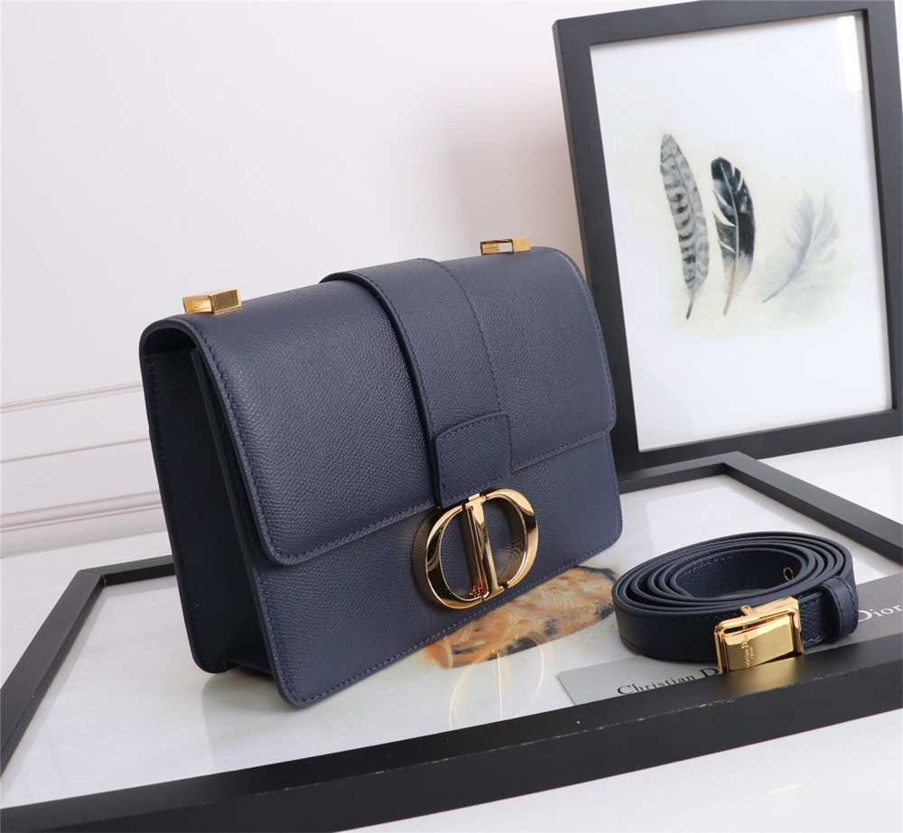 D*0r 30 MONTAIGNE CHAIN BAG Grained Navy